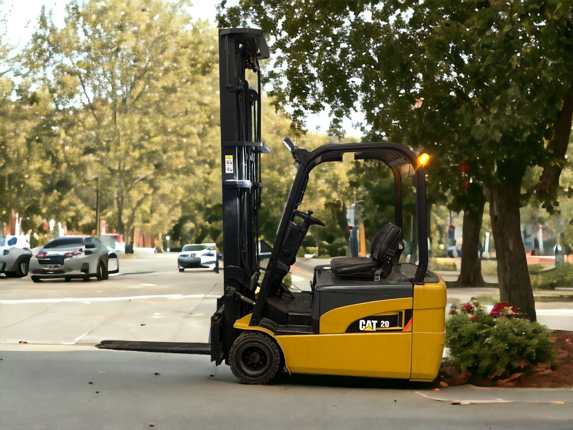 CAT LIFT TRUCKS ELECTRIC 3-WHEEL FORKLIFT - MODEL EP20NT (2008) **(INCLUDES CHARGER)**