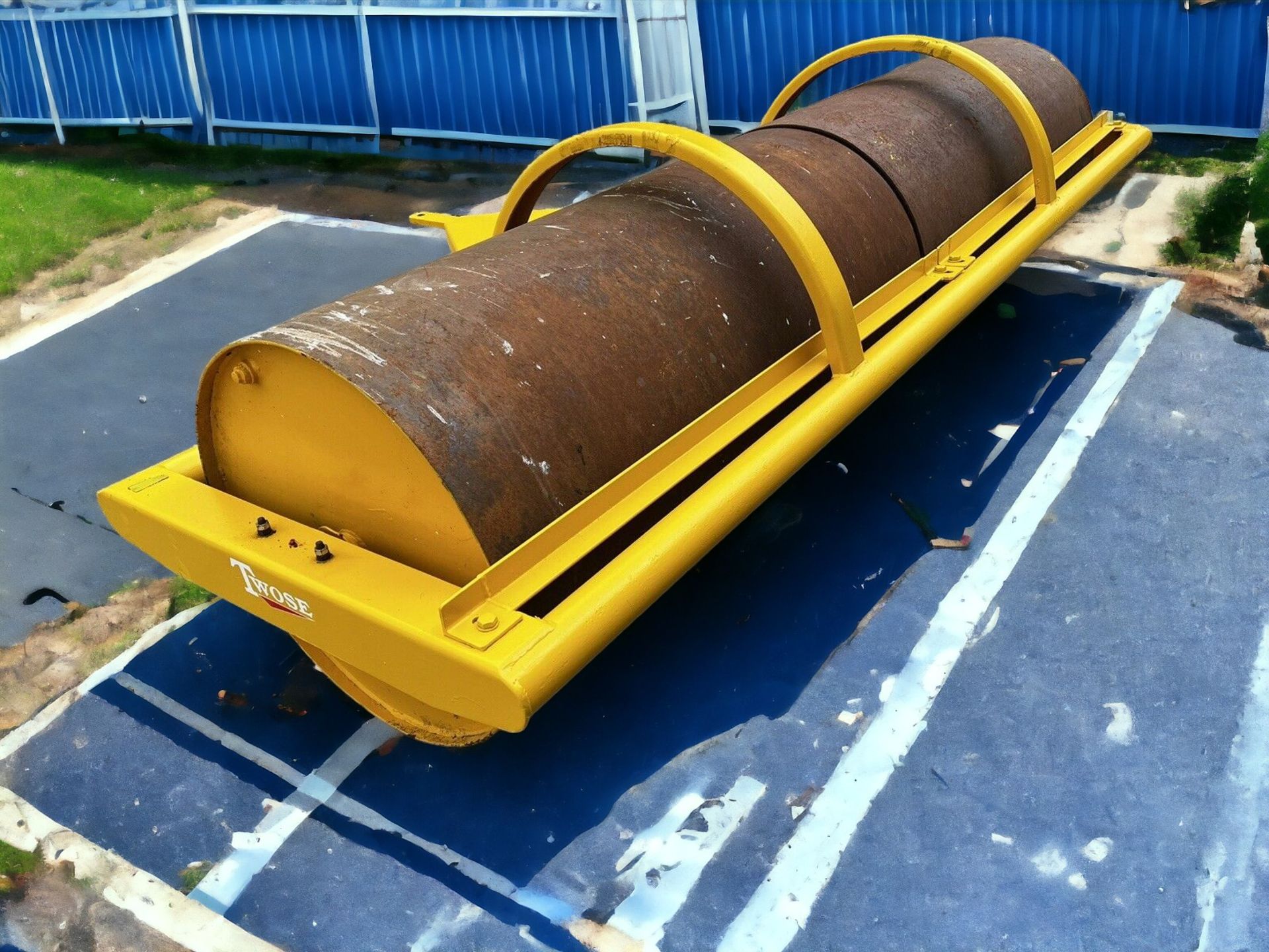 TWOSE 10 FT FLAT FIELD BALLAST ROLLER - ENHANCED TRACTOR PERFORMANCE - Image 4 of 5