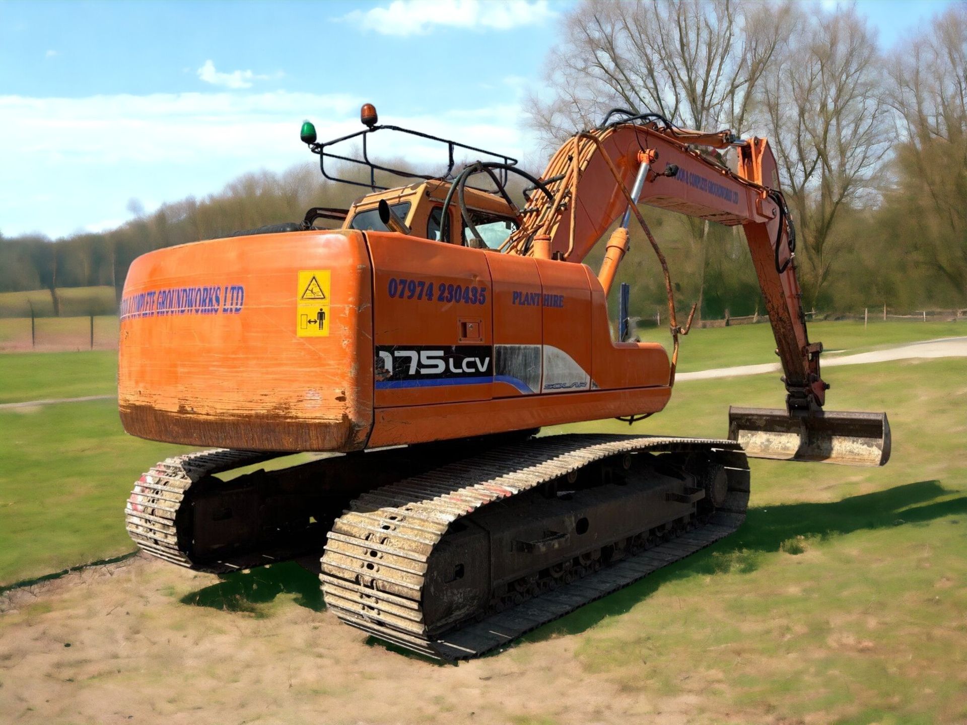 2005 DAEWOO 175 EXCAVATOR DIGGER - Image 2 of 21