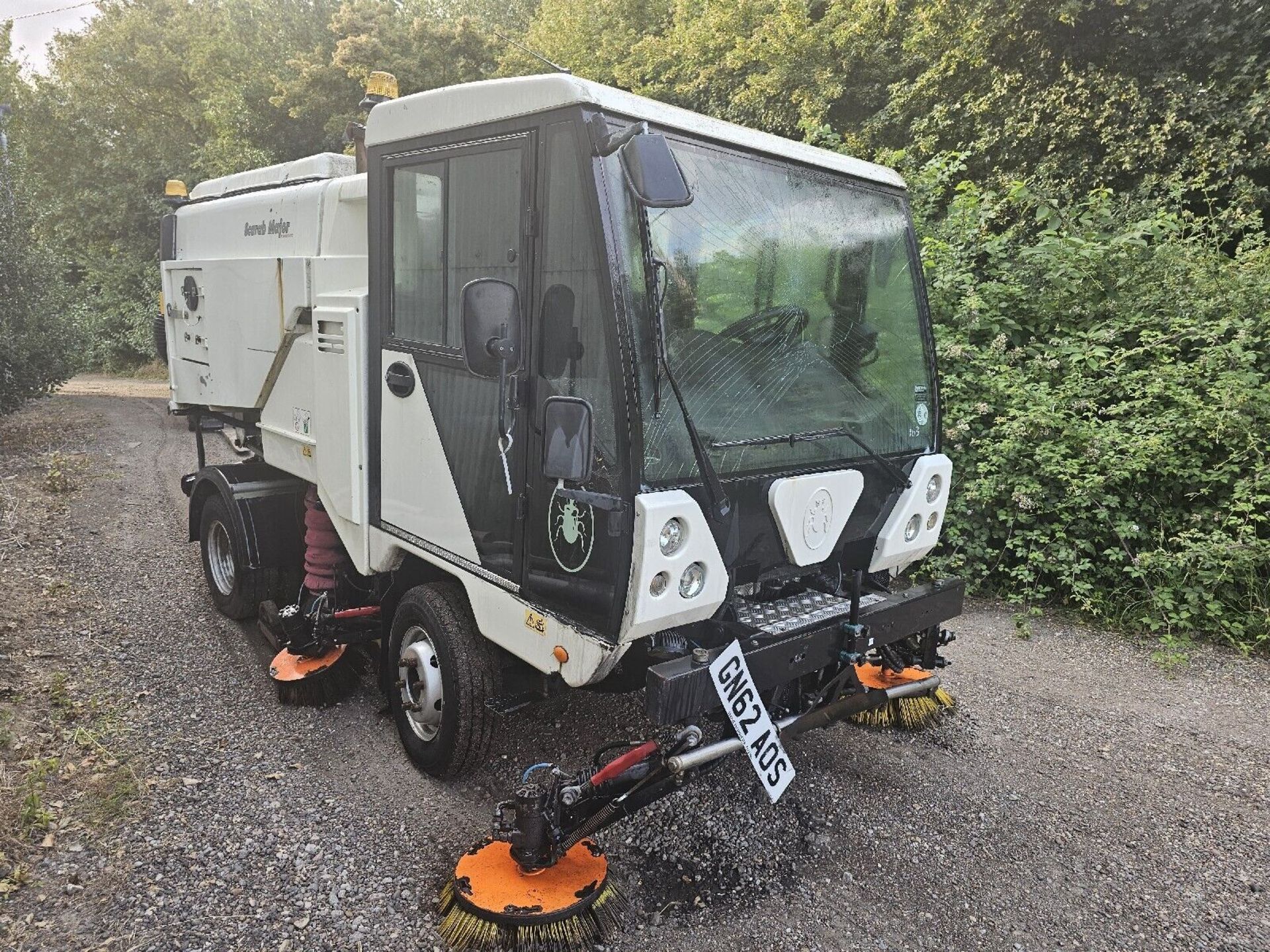 2012 SCARAB ROAD SWEEPER (NON-RUNNER, SPARES OR REPAIRS) - Bild 2 aus 6