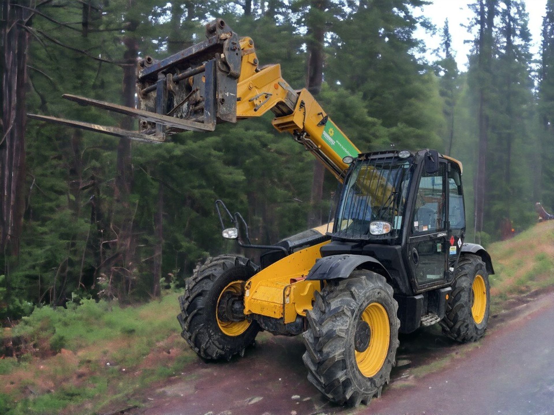 POWERFUL AND VERSATILE: 2016 JCB 531-70 TELEHANDLER - ONLY 4525 HOURS - Image 3 of 12