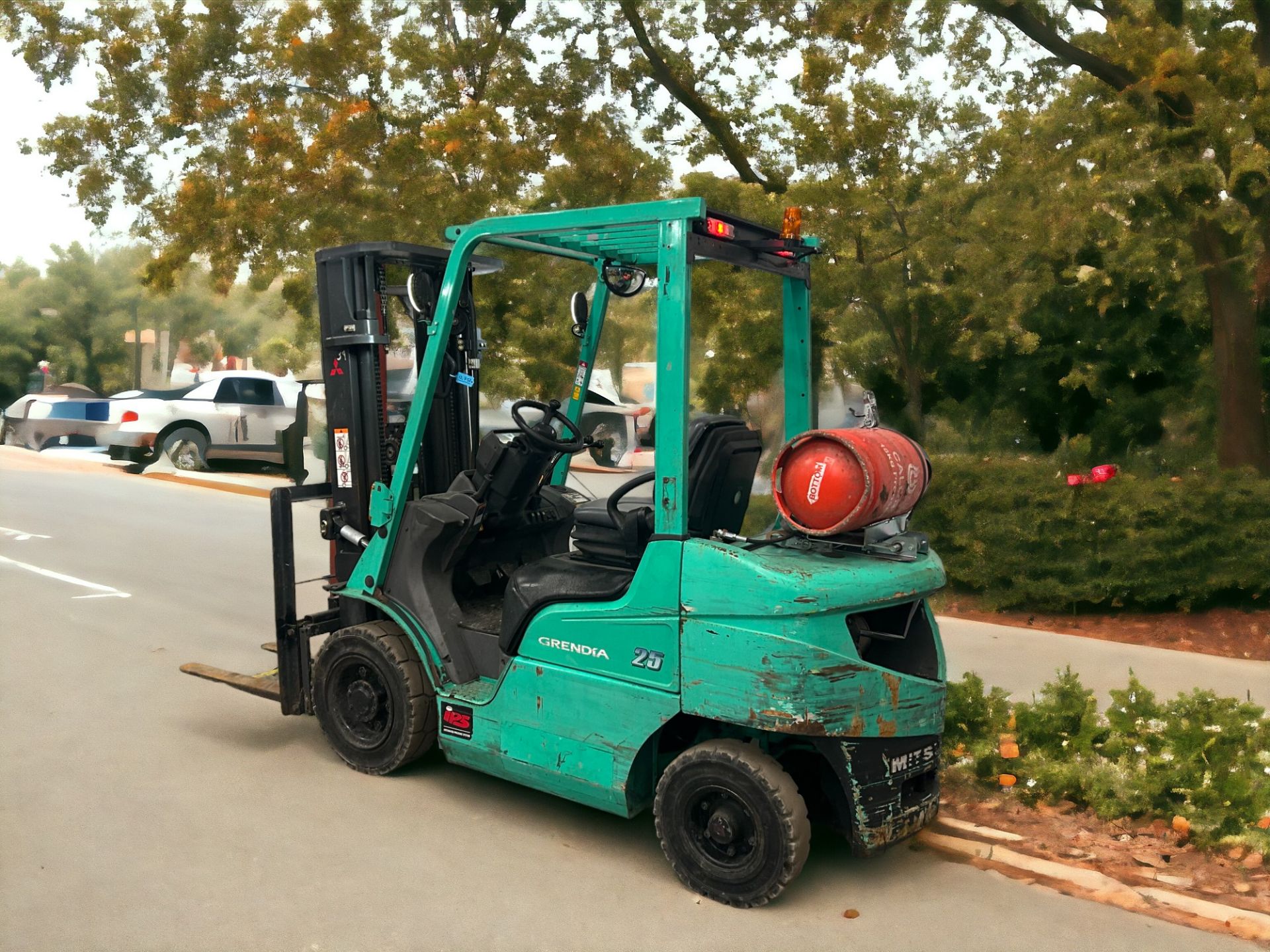 MITSUBISHI LPG FORKLIFT - MODEL FG25NT (2014) - Image 2 of 5