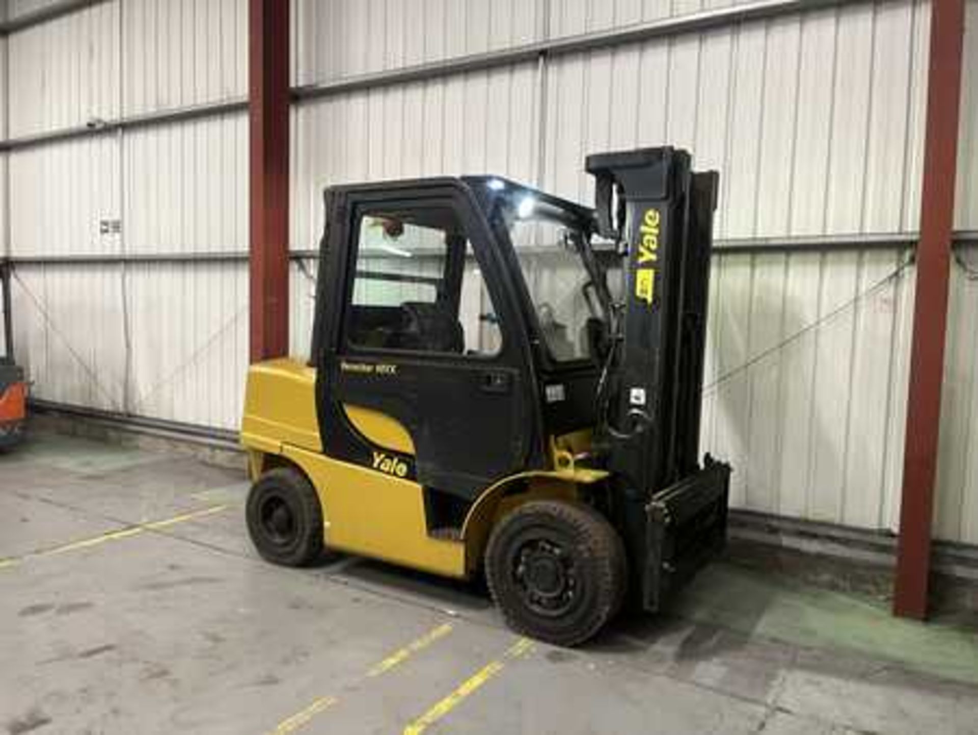 HIGH-QUALITY YALE DIESEL FORKLIFT - Image 4 of 6
