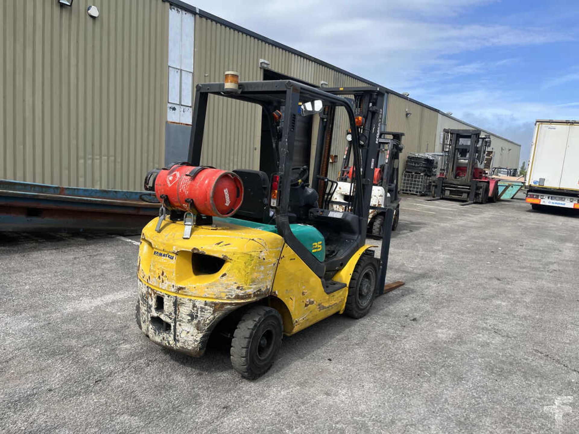 >>>SPECIAL CLEARANCE<<< 2009 LPG FORKLIFTS KOMATSU FG25HT-16R - Image 3 of 5
