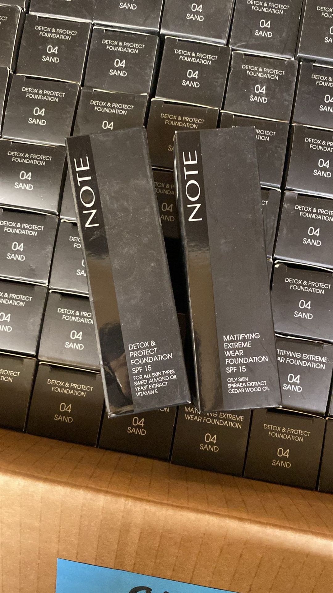 176 X NOTE MAKE UP - SHADE 04 MIX BOXES OF DETOX AND MATTE FOUNDATION