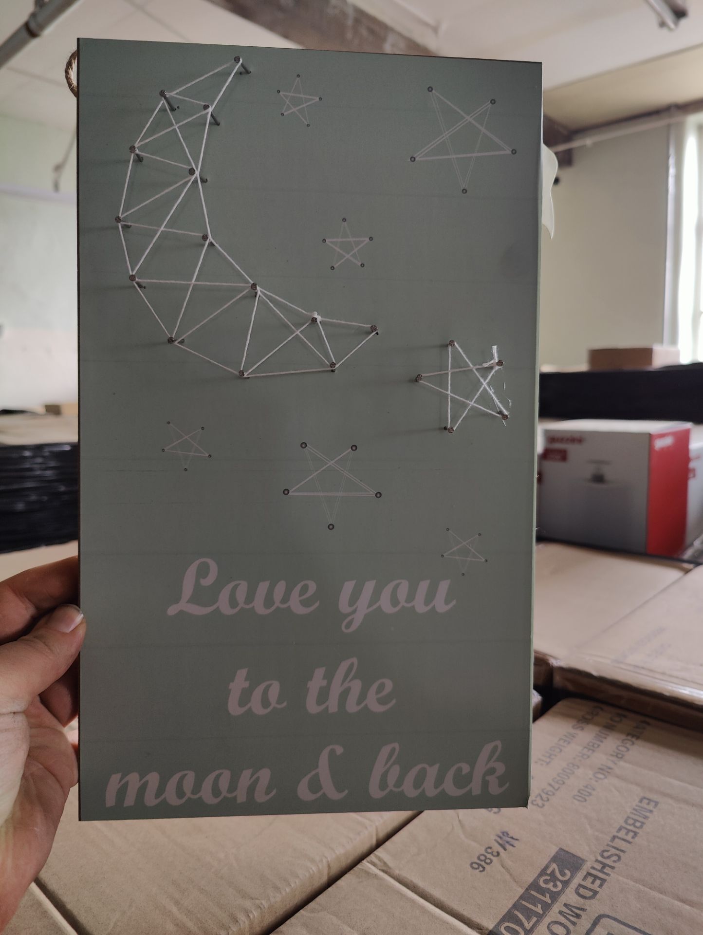100 X WOODEN 3D WALL PLAQUE "LOVE YOU TO THE MOON & BACK" - Image 4 of 4