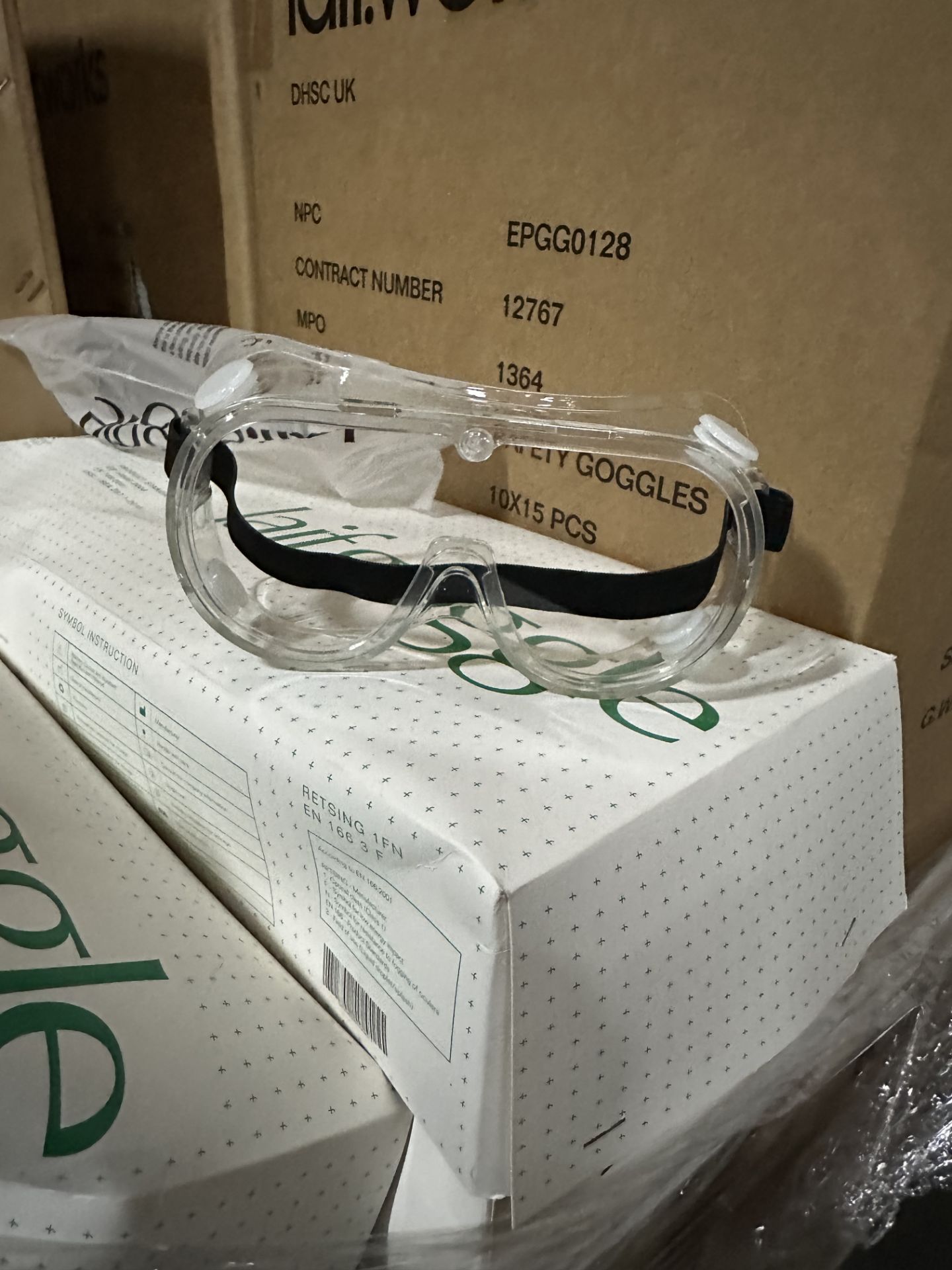 SAFETY GOGGLES 2400 PAIRS BRAND NEW - Image 3 of 3