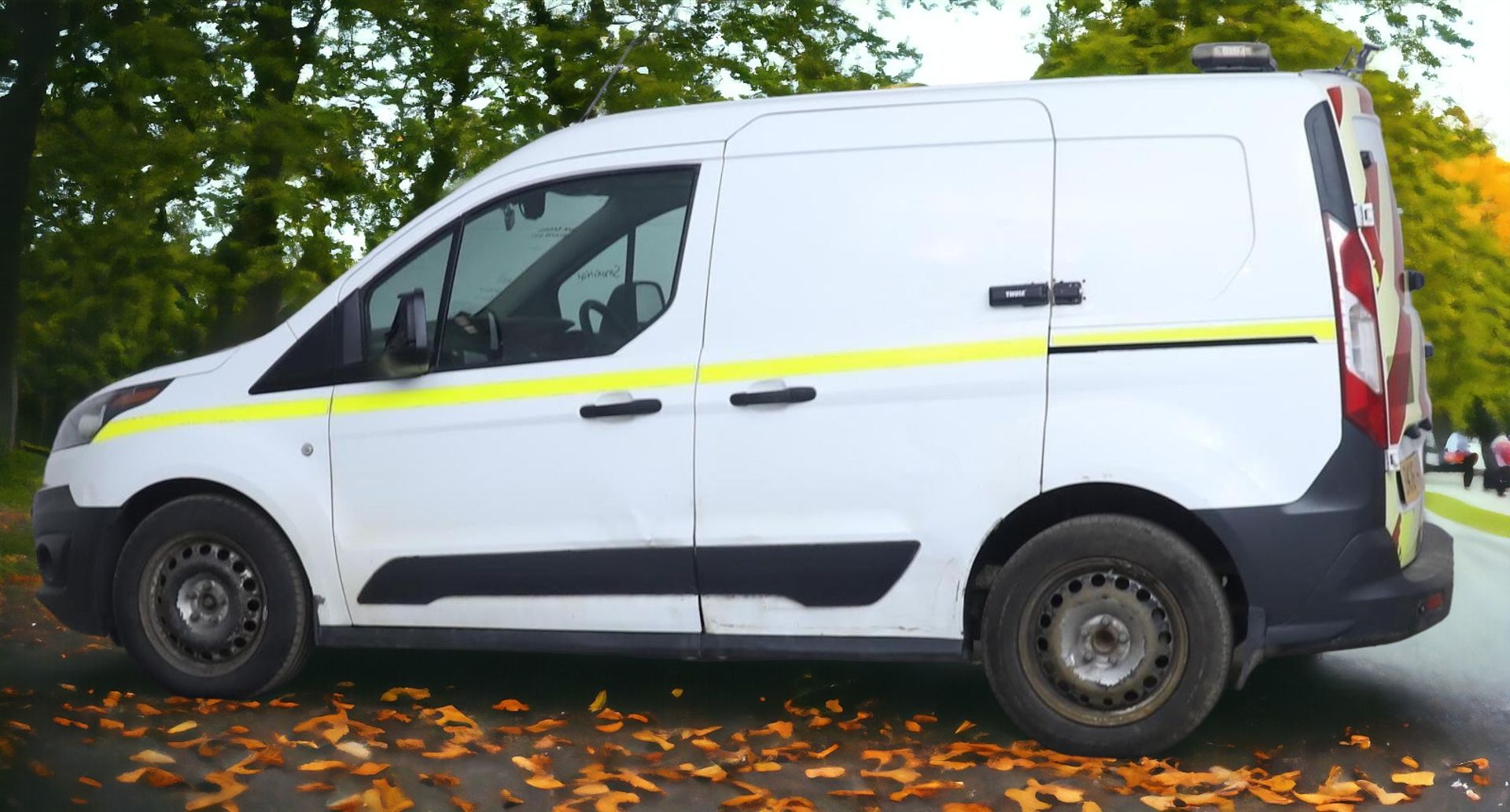 FORD TRANSIT CONNECT ECONETIC SWB PANEL VAN: COMPACT AND EFFICIENT WORKHORSE - Image 6 of 12