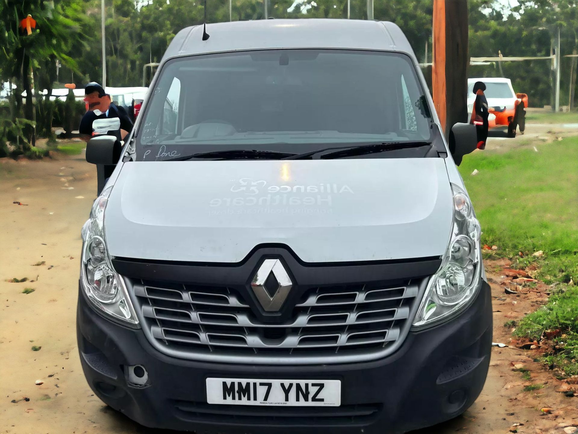 2017 RENAULT EXTRA LONG WHEEL BASE DIESEL VAN WITH COOLING SYSTEM - Image 2 of 16