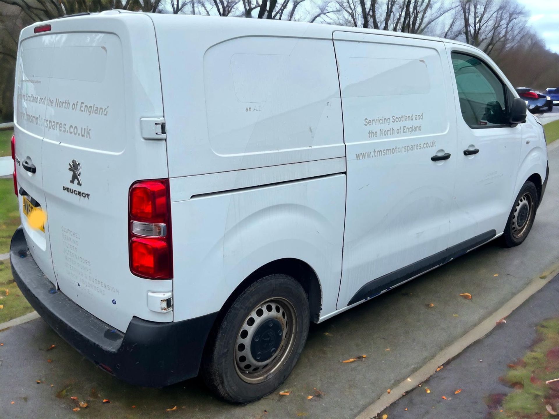 2019 PEUGEOT EXPERT PROFESSIONAL - SPACIOUS AND FEATURE-RICH FLEET VAN **SPARES OR REPAIRS** - Image 3 of 13