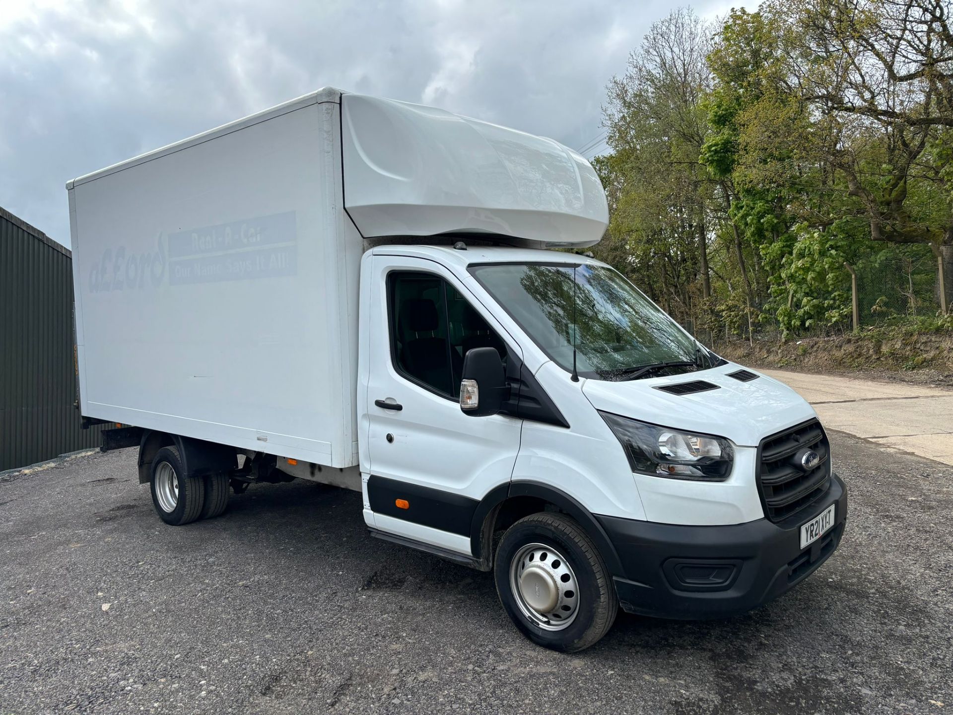 2021 FORD TRANSIT LUTON BOX VAN WITH TAIL LIFT - SPACIOUS AND RELIABLE!