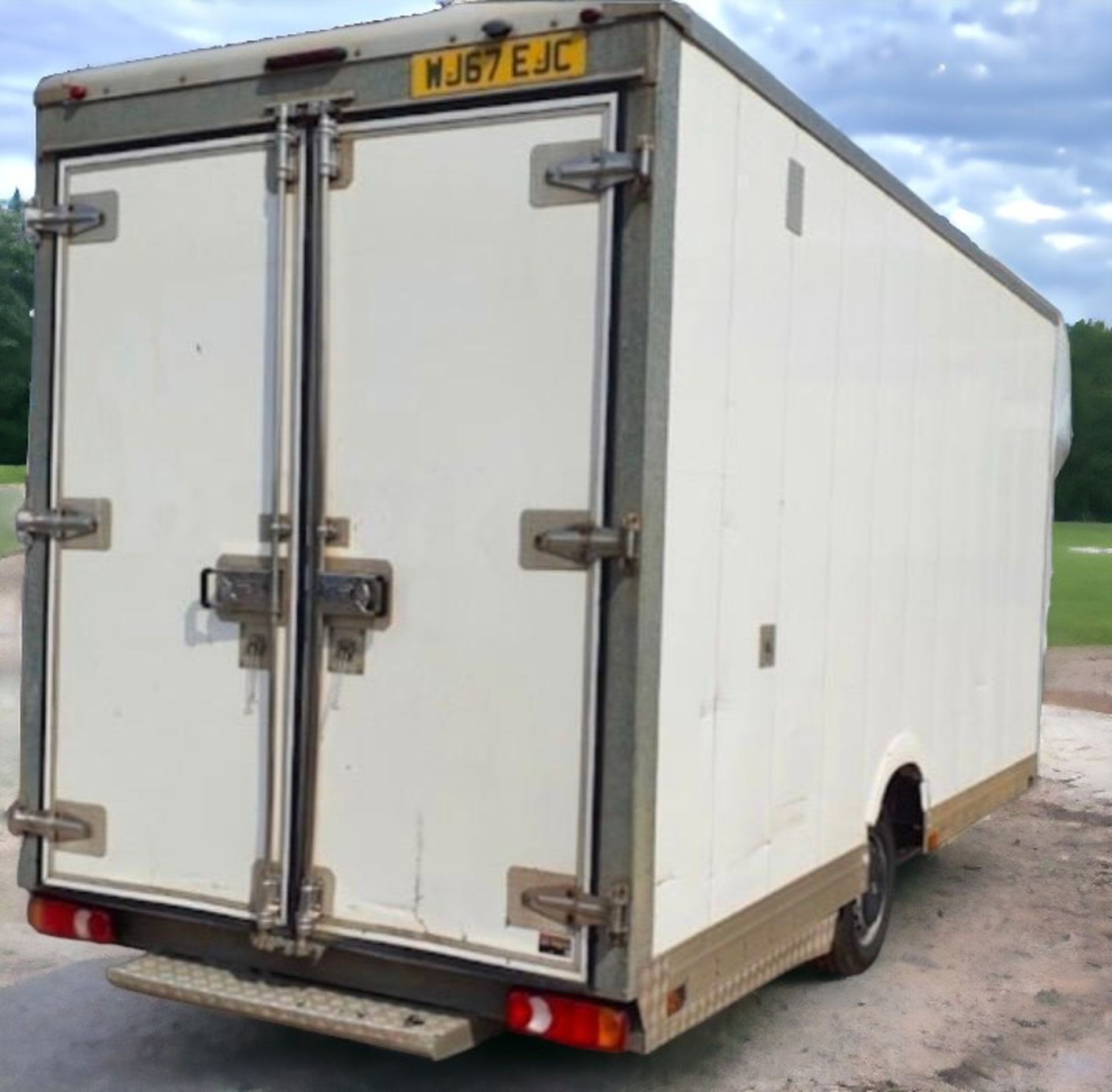 2017 RENAULT MASTER EXTRA LONG WHEEL BASE LOW LOADER BOX - Image 3 of 7