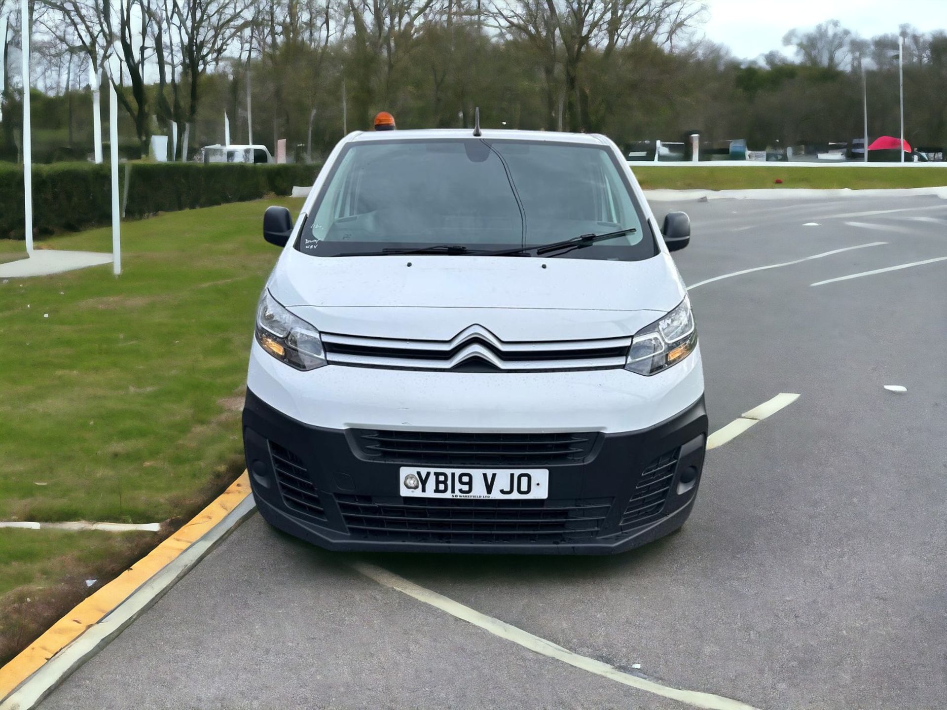 2019 CITROEN DISPATCH XS 1000 L1H1 - EURO 6 CLEAN AIR ZONE COMPLIANT - Image 3 of 12