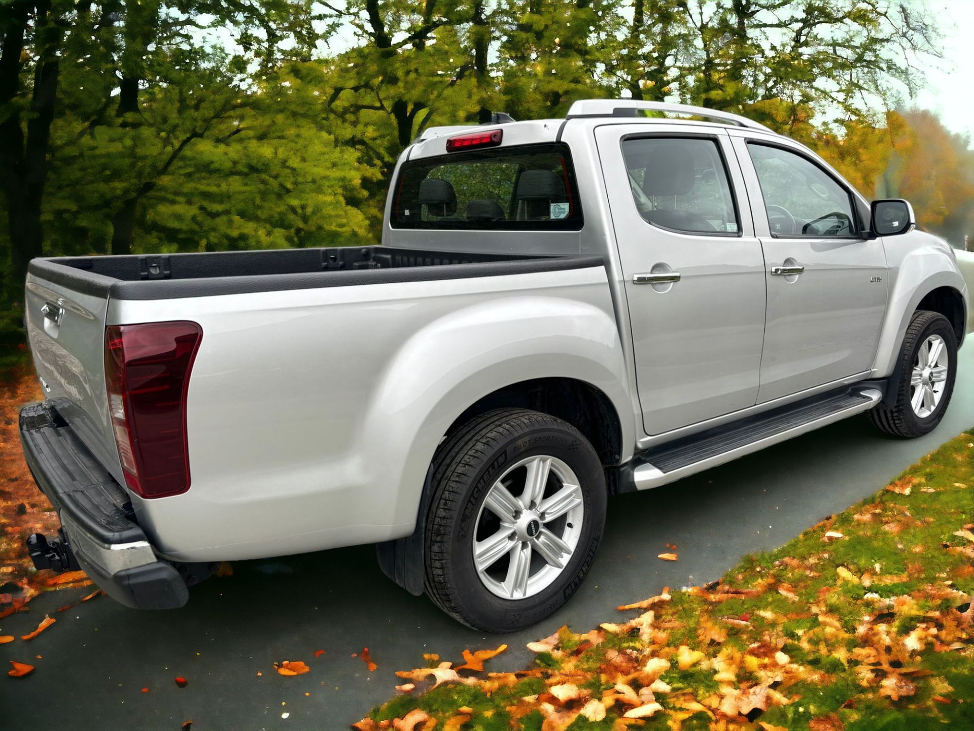 2019 ISUZU D-MAX DOUBLE CAB PICKUP TRUCK - Image 7 of 15