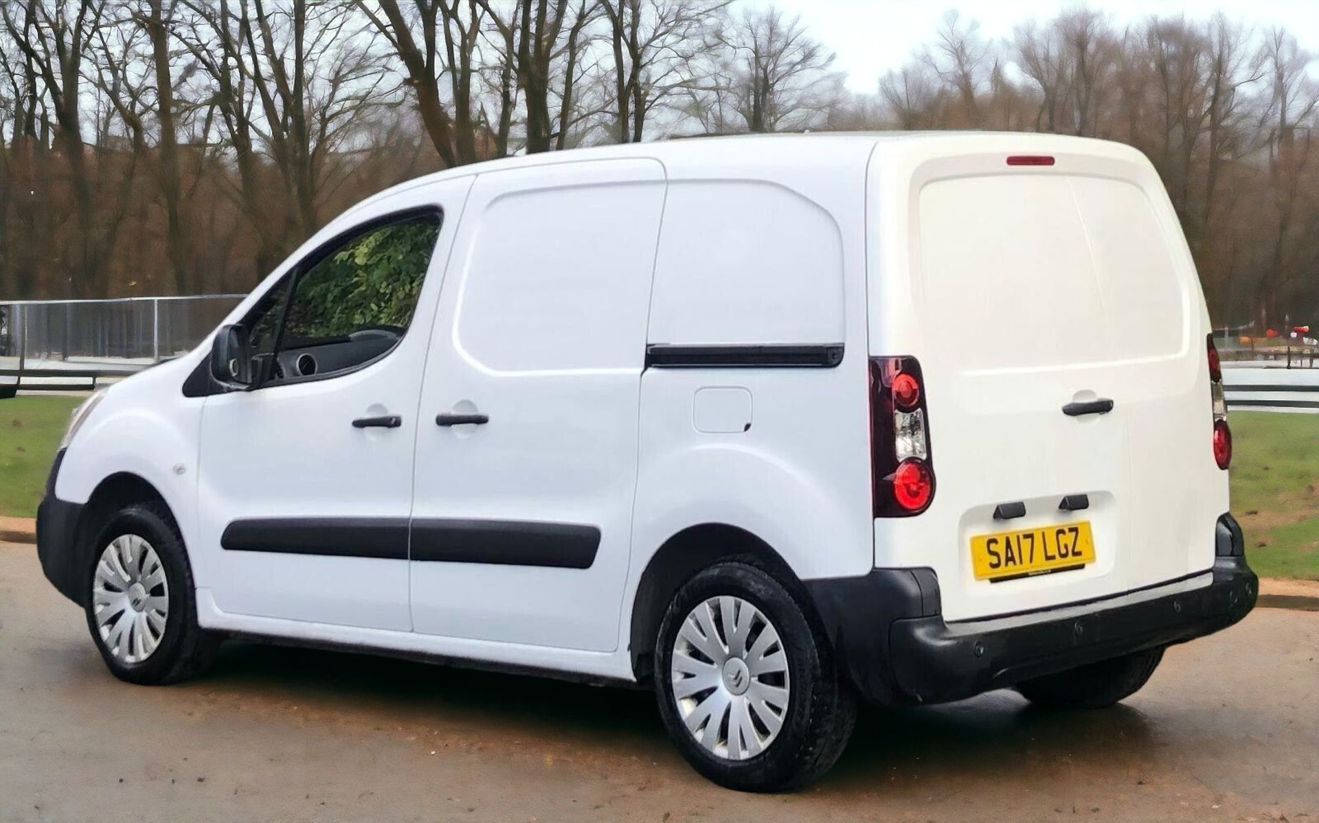 XCEPTIONAL 2017/17 CITROEN BERLINGO L1 1.6 BLUEHDI PANEL VAN >>--NO VAT ON HAMMER--<< - Image 5 of 10