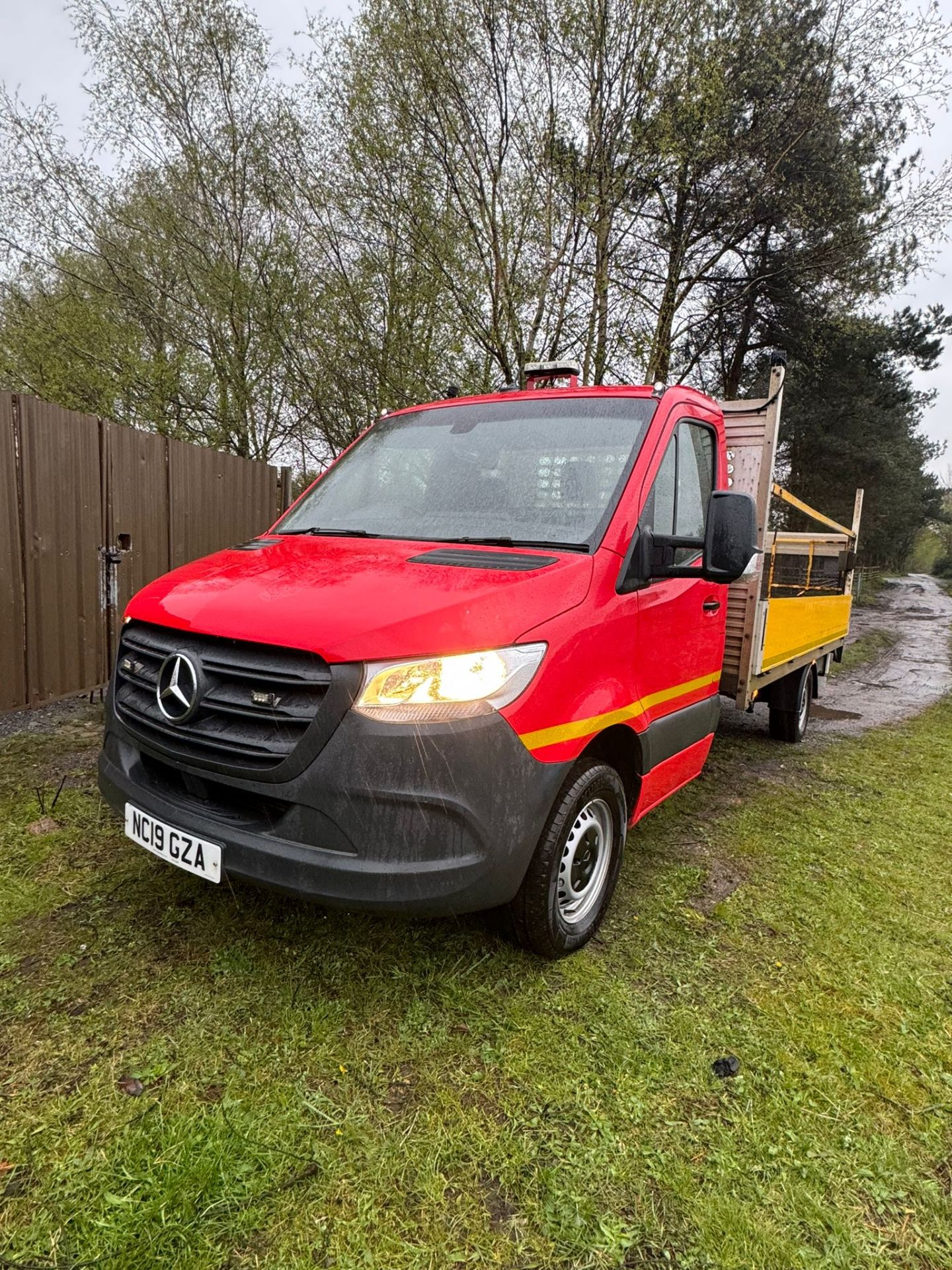 >>>SPECIAL CLEARANCE<<< 2019 MERCEDES SPRINTER DROP SIDE -TAIL LIFT **ONLY 94K MILES - Bild 3 aus 17