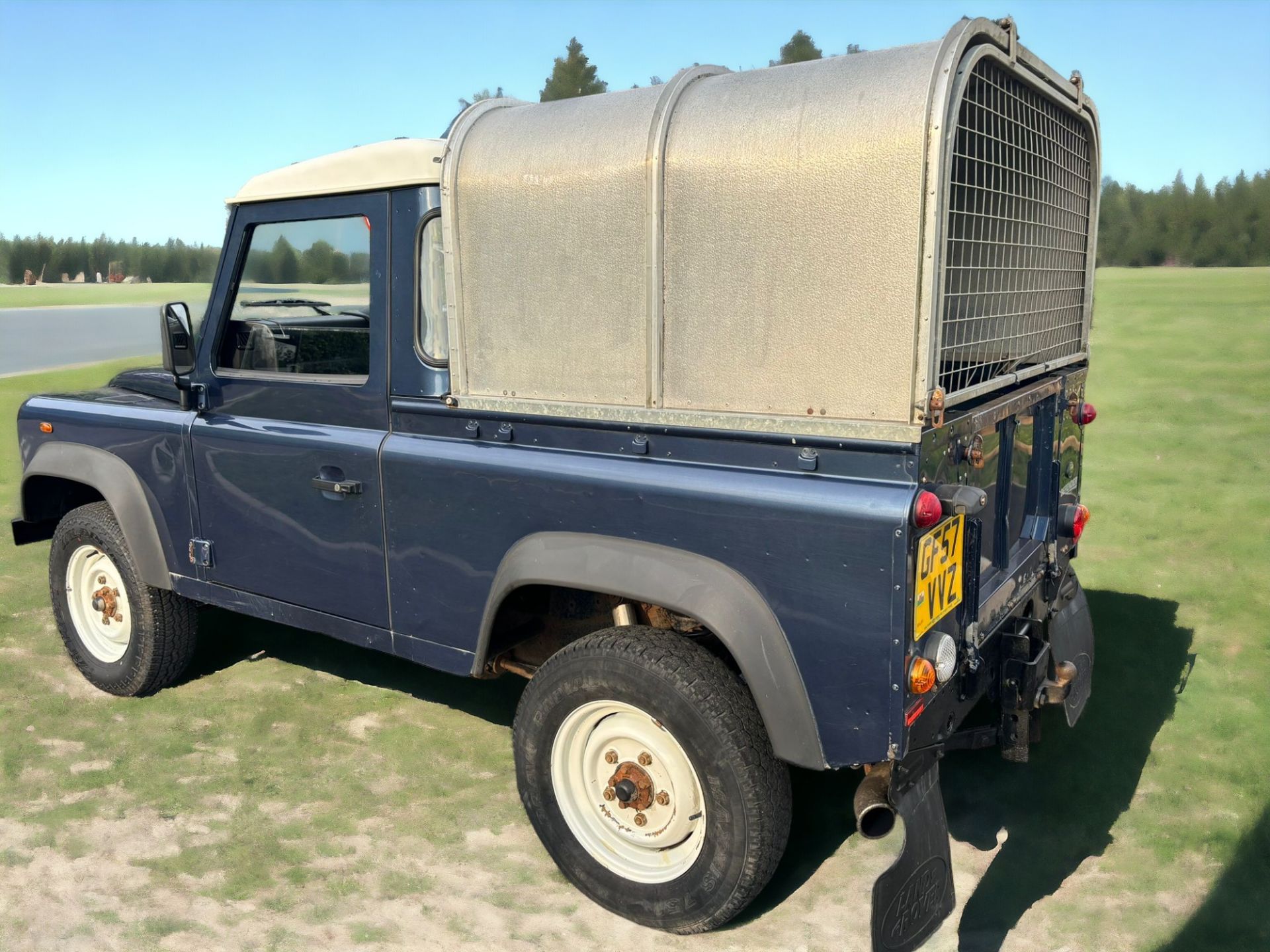 UNLEASH YOUR ADVENTUROUS SPIRIT WITH THE 2008 LAND ROVER DEFENDER 90 TRUCK TDCI - Image 8 of 15