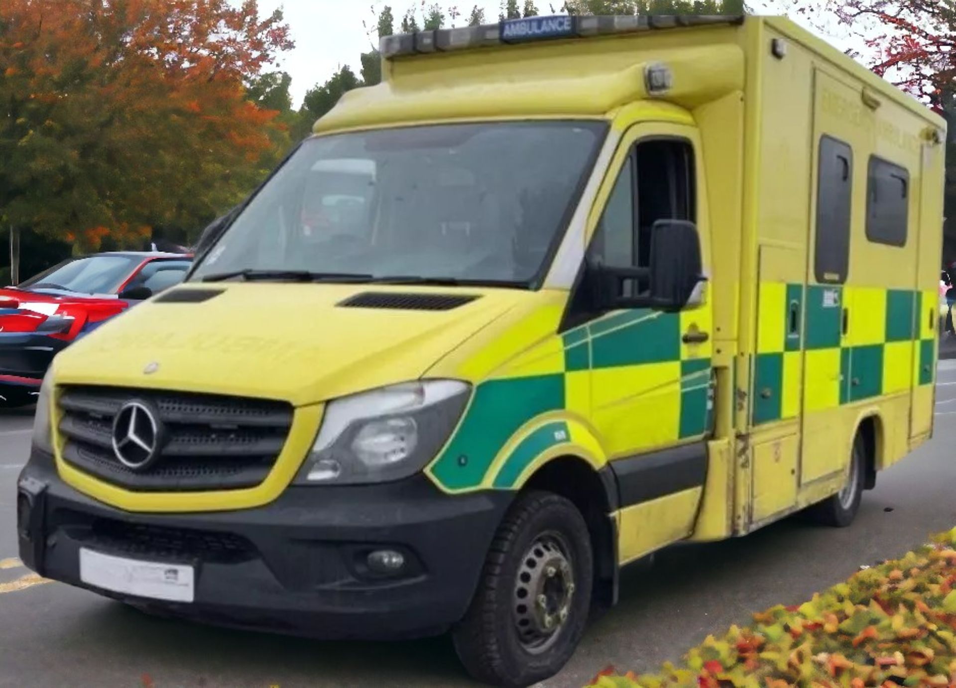 MERCEDES-BENZ SPRINTER 519 CDI EX-AMBULANCE - 2016 - Image 3 of 18