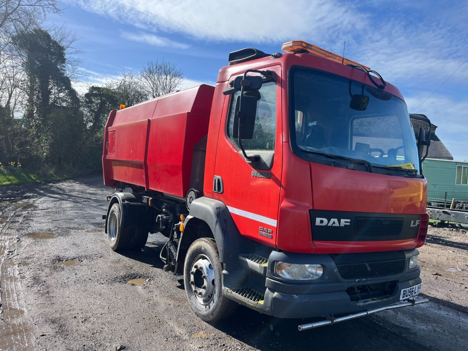 2007 DAF LF55 180 LEFT HAND DRIVE ROAD SWEEPER - Image 19 of 19