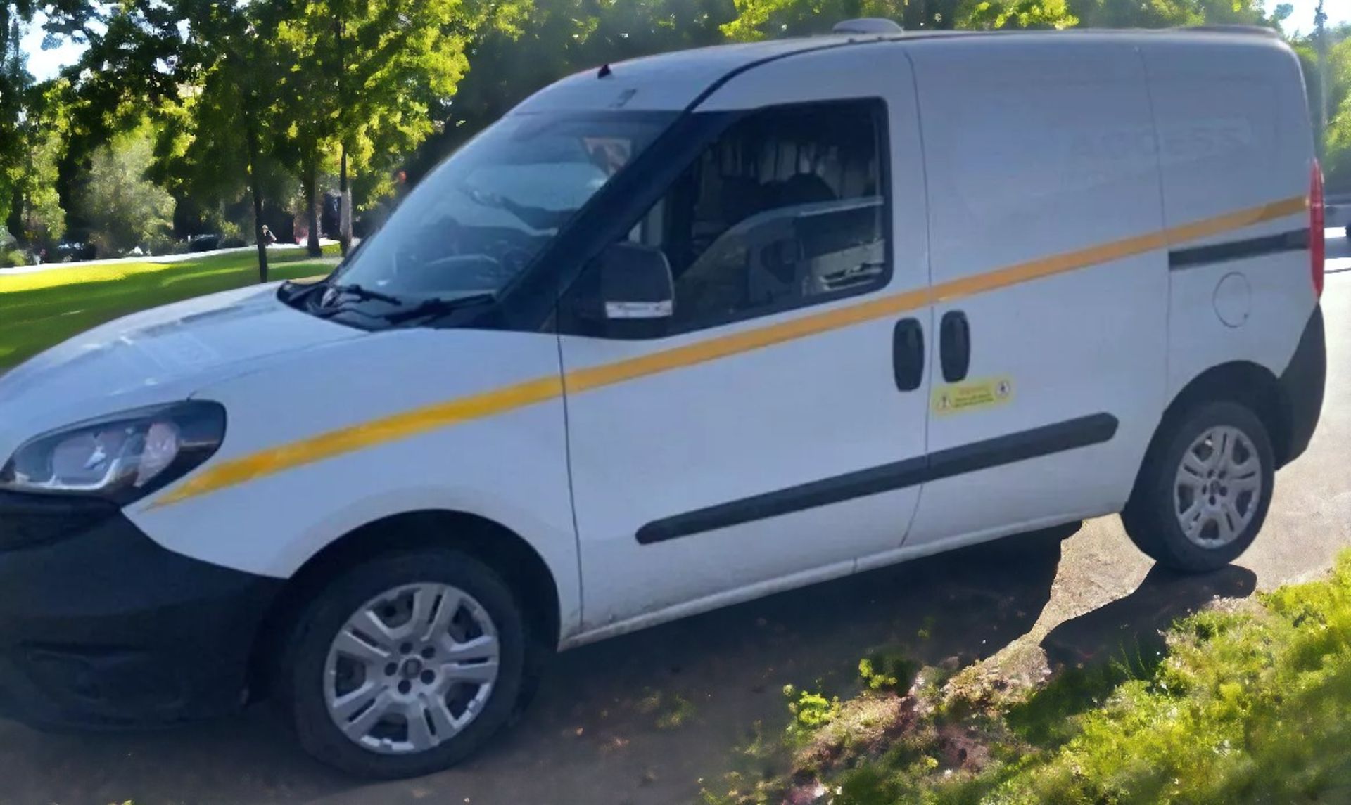 2018 FIAT DOBLO 1.6 MULTIJET VAN - Image 2 of 19