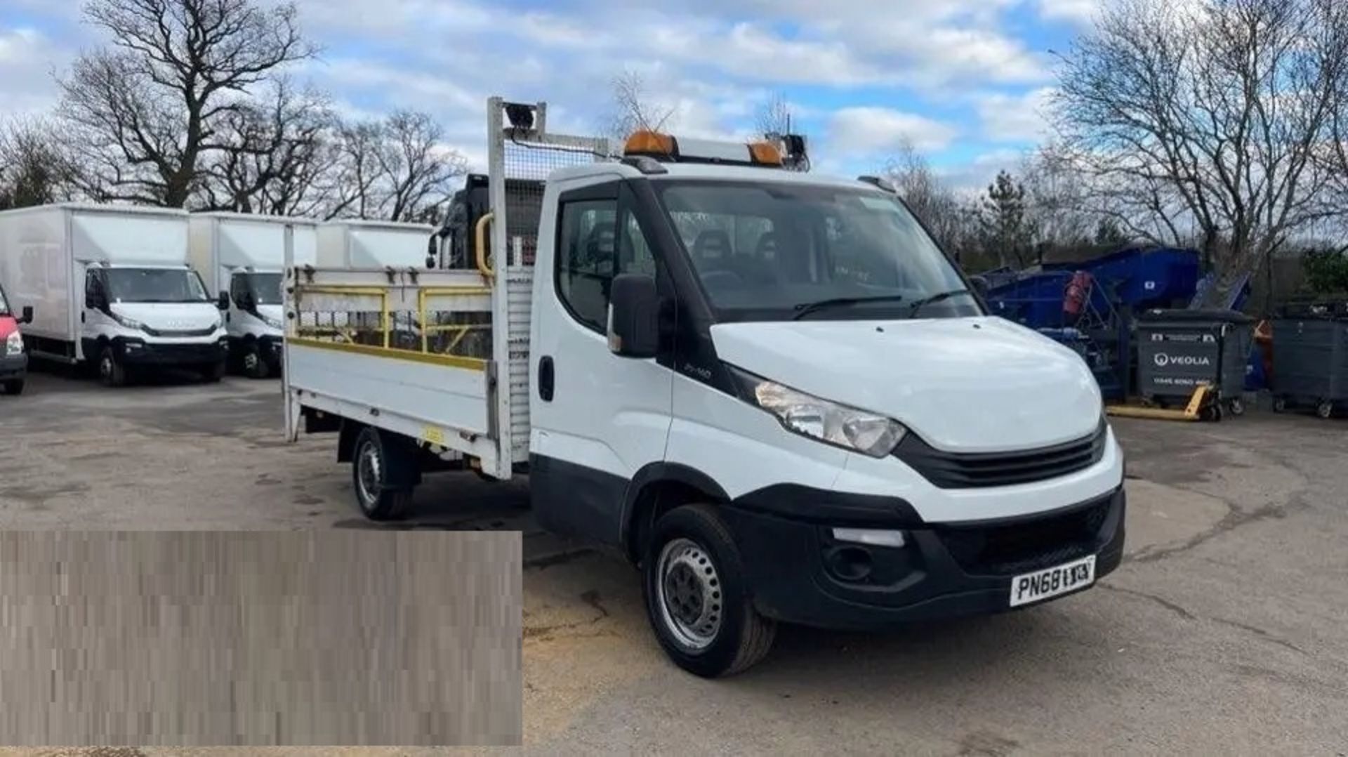VERSATILE 2018 IVECO DAILY 3.5 TON DROPSIDE TRUCK WITH TAIL LIFT