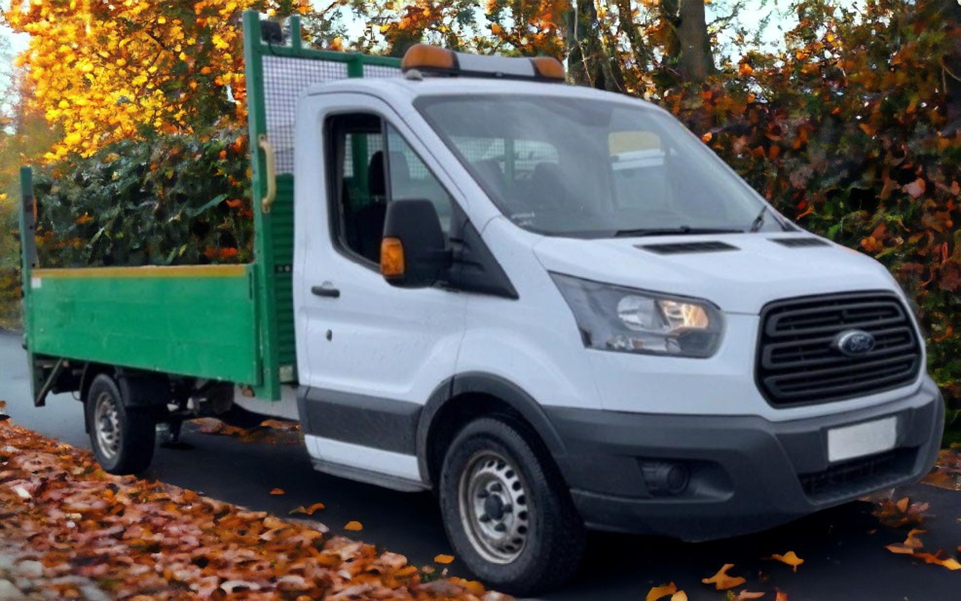 2019 FORD TRANSIT T350 LWB DROPSIDE TRUCK - READY FOR HEAVY-DUTY HAULING - Image 2 of 16