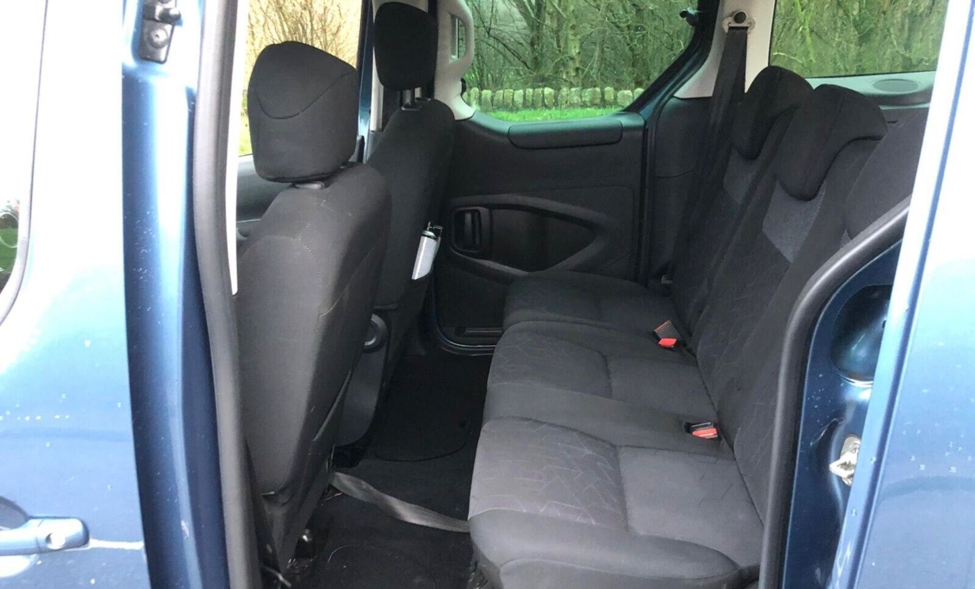 EXCEPTIONAL 2018/18 PEUGEOT PARTNER ACTIVE WHEELCHAIR ACCESSIBLE VEHICLE >>--NO VAT ON HAMMER--<< - Image 11 of 14