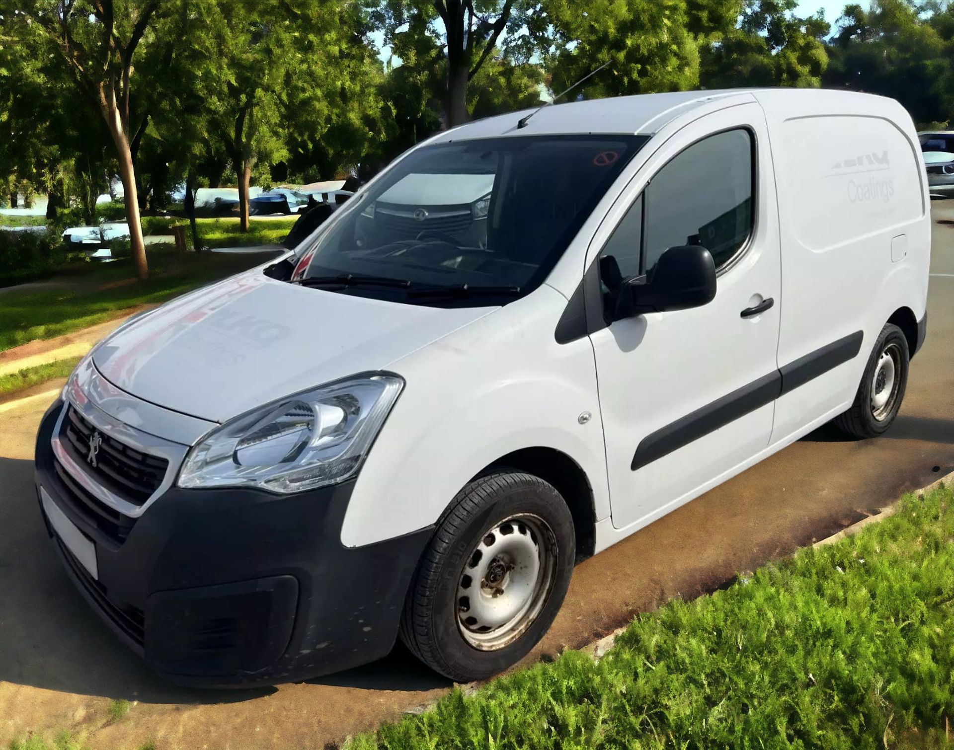 2017 PEUGEOT PARTNER 625 BLUE HDI VAN - Image 2 of 15