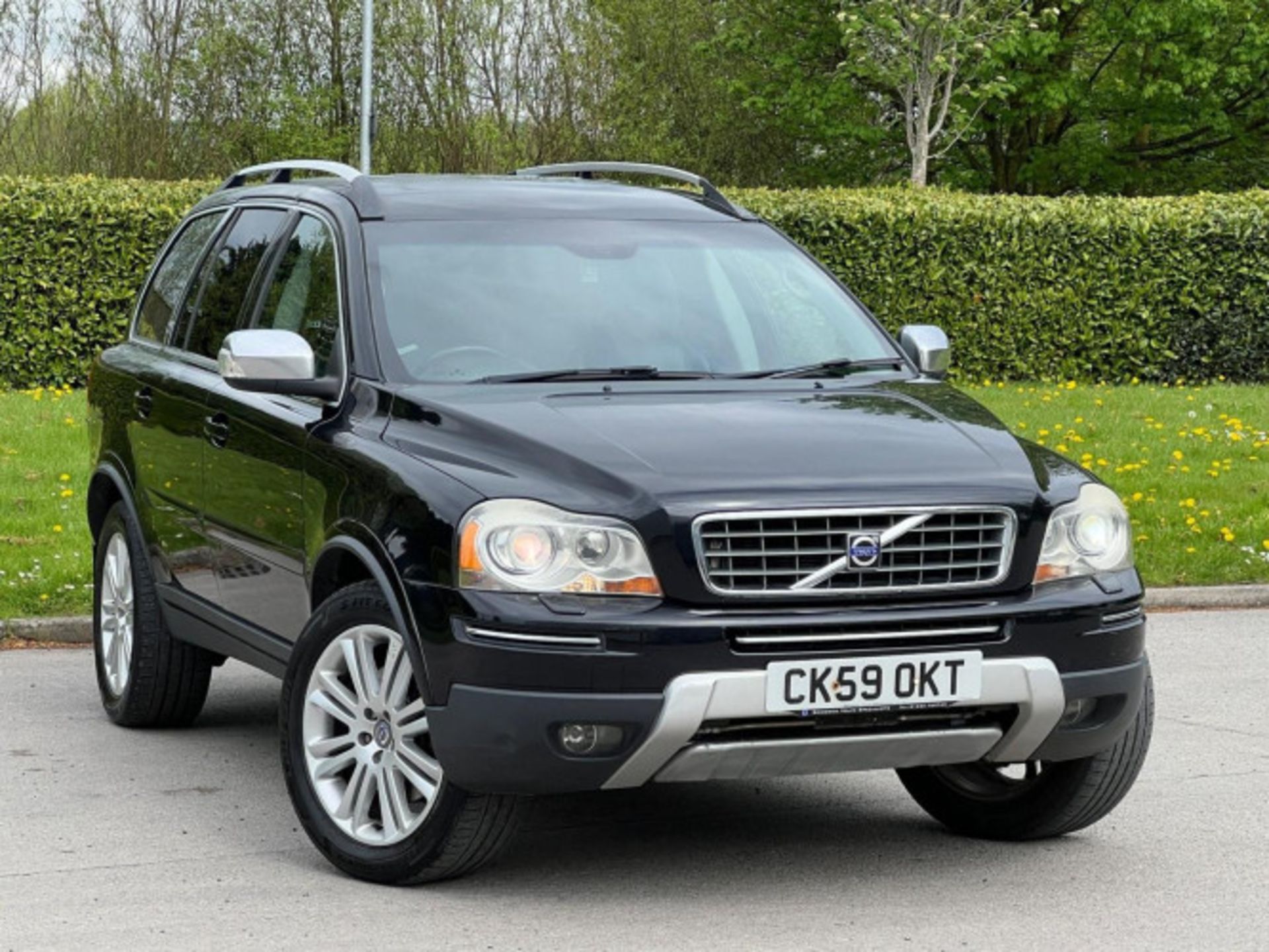 VOLVO XC90 2.4 D5 EXECUTIVE GEARTRONIC AWD, 5DR >>--NO VAT ON HAMMER--<< - Image 11 of 136
