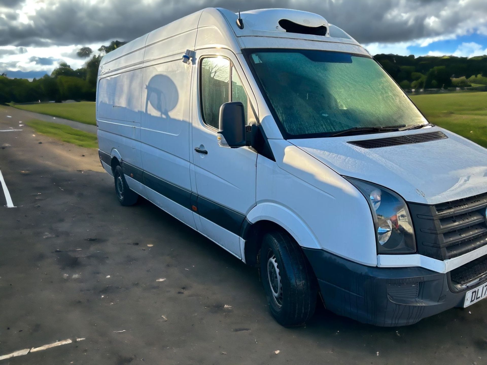 2017 VOLKSWAGEN CRAFTER CR35 TDI DIESEL VAN - NON-RUNNER, ULEZ FREE - HPI CLEAR - READY TO GO! - Image 2 of 6