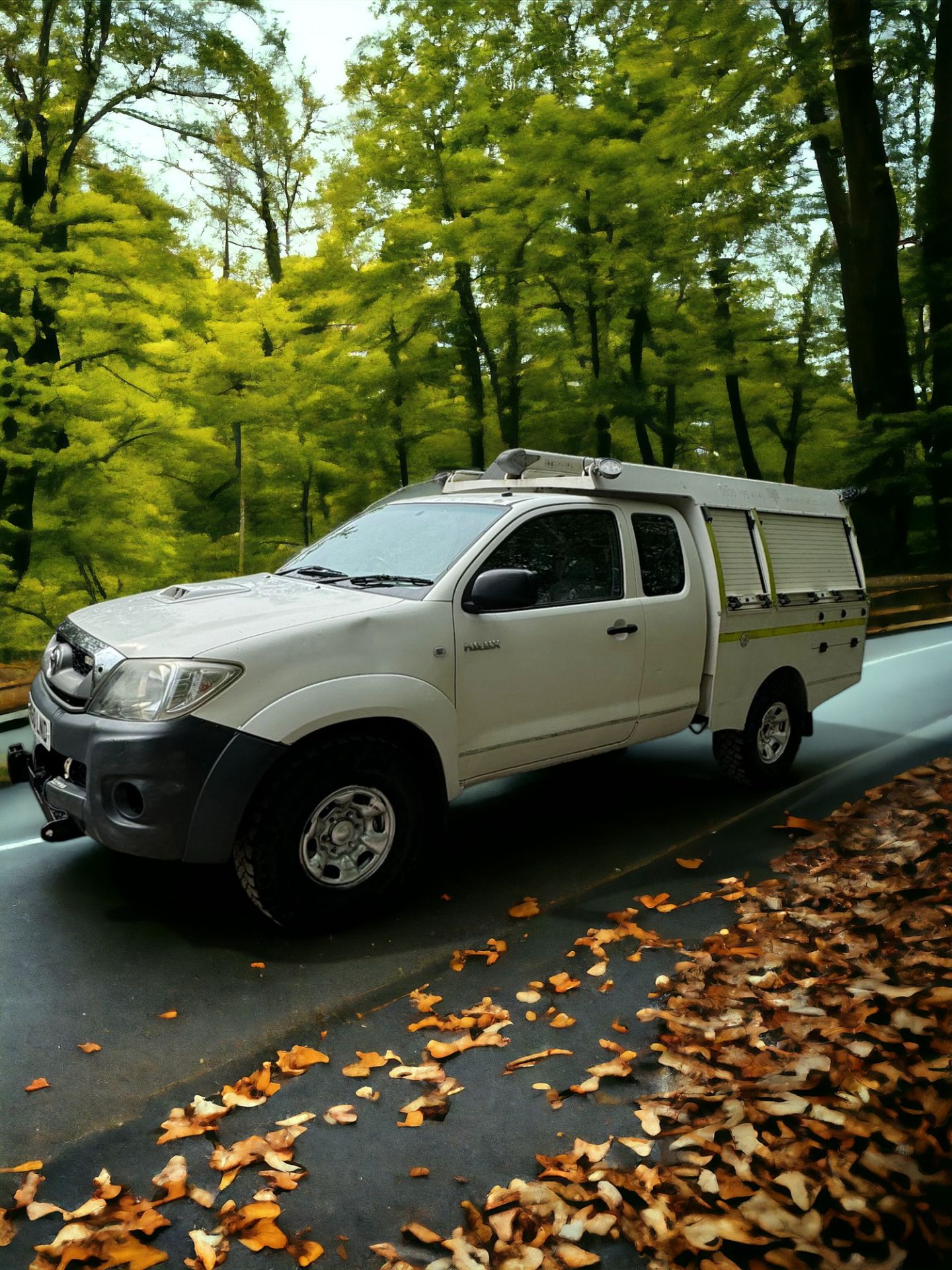 2010 TOYOTA HILUX KING CAB PICKUP TRUCK - READY FOR ANY ADVENTURE! - Image 3 of 15