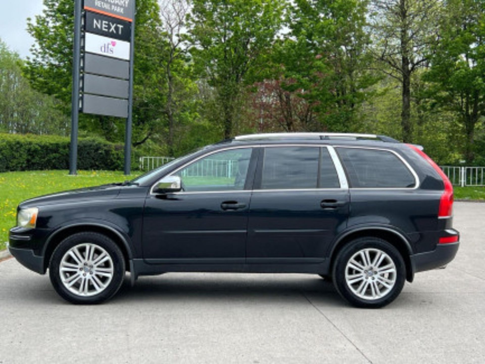 VOLVO XC90 2.4 D5 EXECUTIVE GEARTRONIC AWD, 5DR >>--NO VAT ON HAMMER--<< - Image 69 of 136