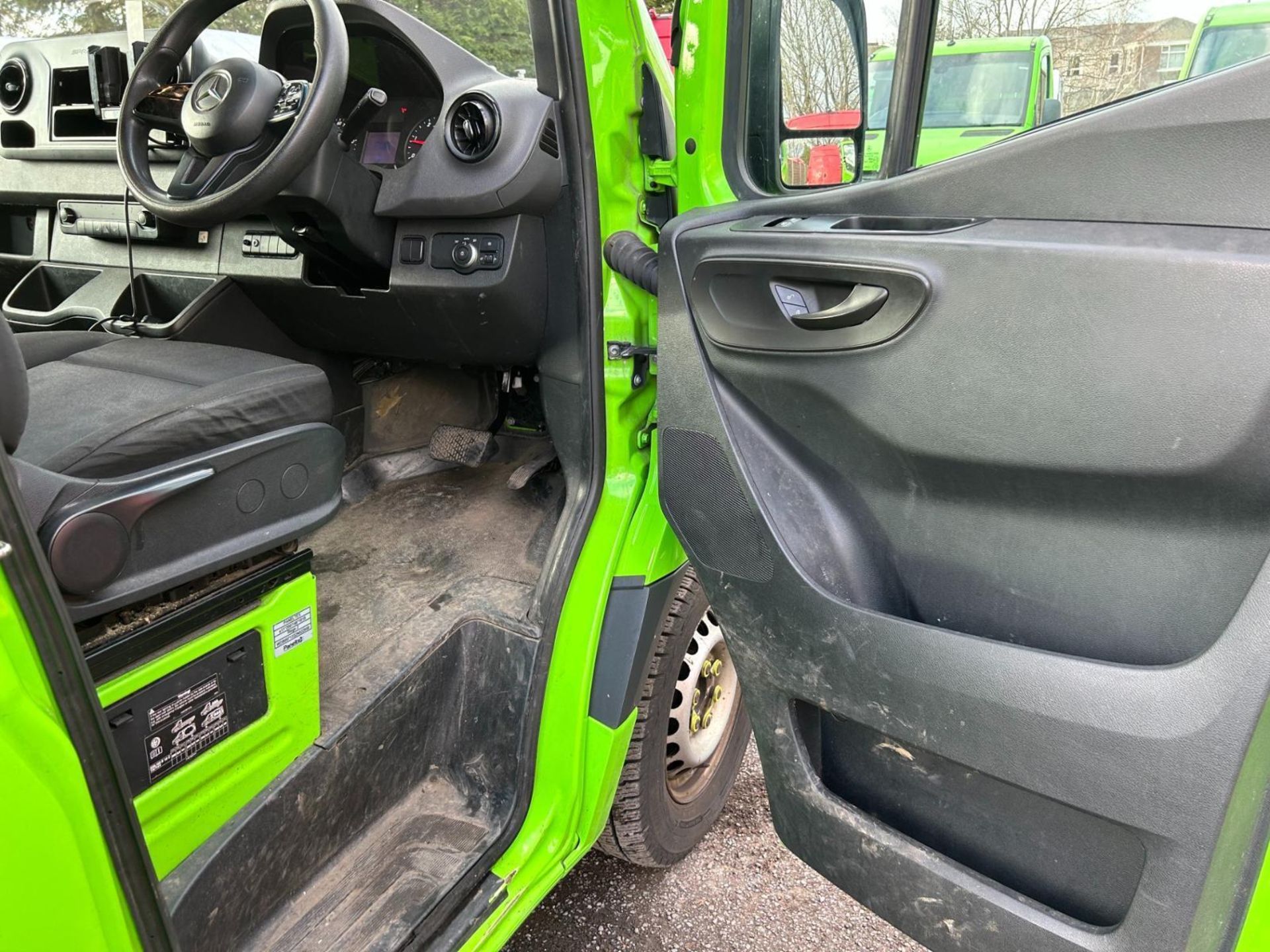 >>>SPECIAL CLEARANCE<<< 2019 MERCEDES-BENZ SPRINTER 314 CDI 35T RWD CHASSIS CAB - Image 8 of 11