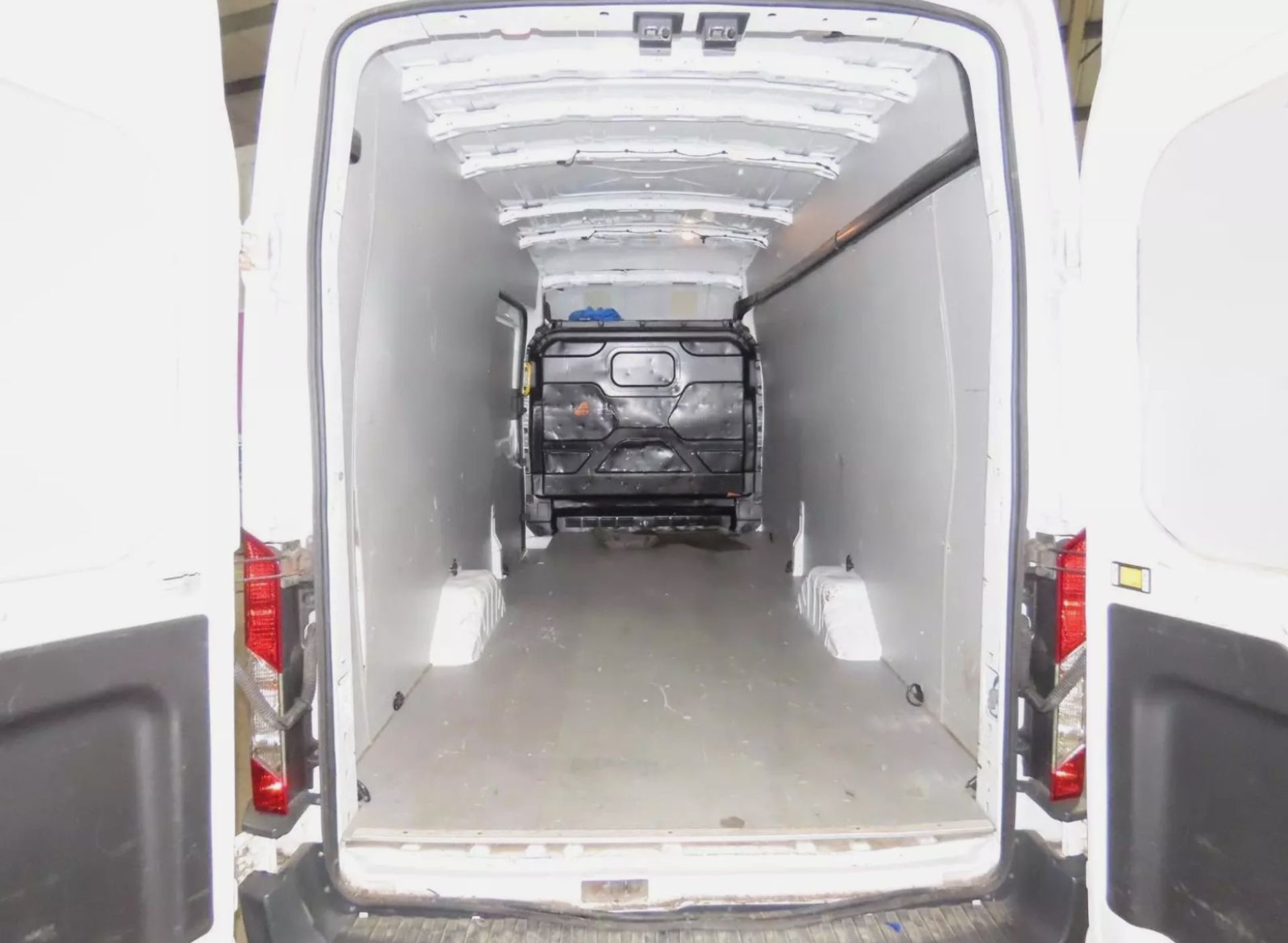 FORD TRANSIT T350 LWB L4 JUMBO: SPACIOUS AND RELIABLE WORKHORSE - Image 11 of 13