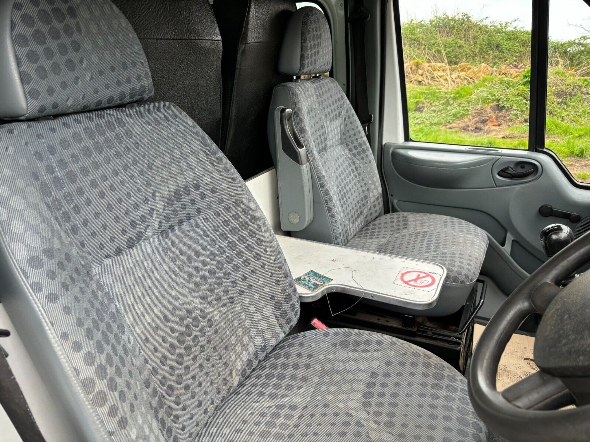 2008 FORD TRANSIT 140 T350 7 SEAT WELFARE VEHICLE - Image 6 of 16