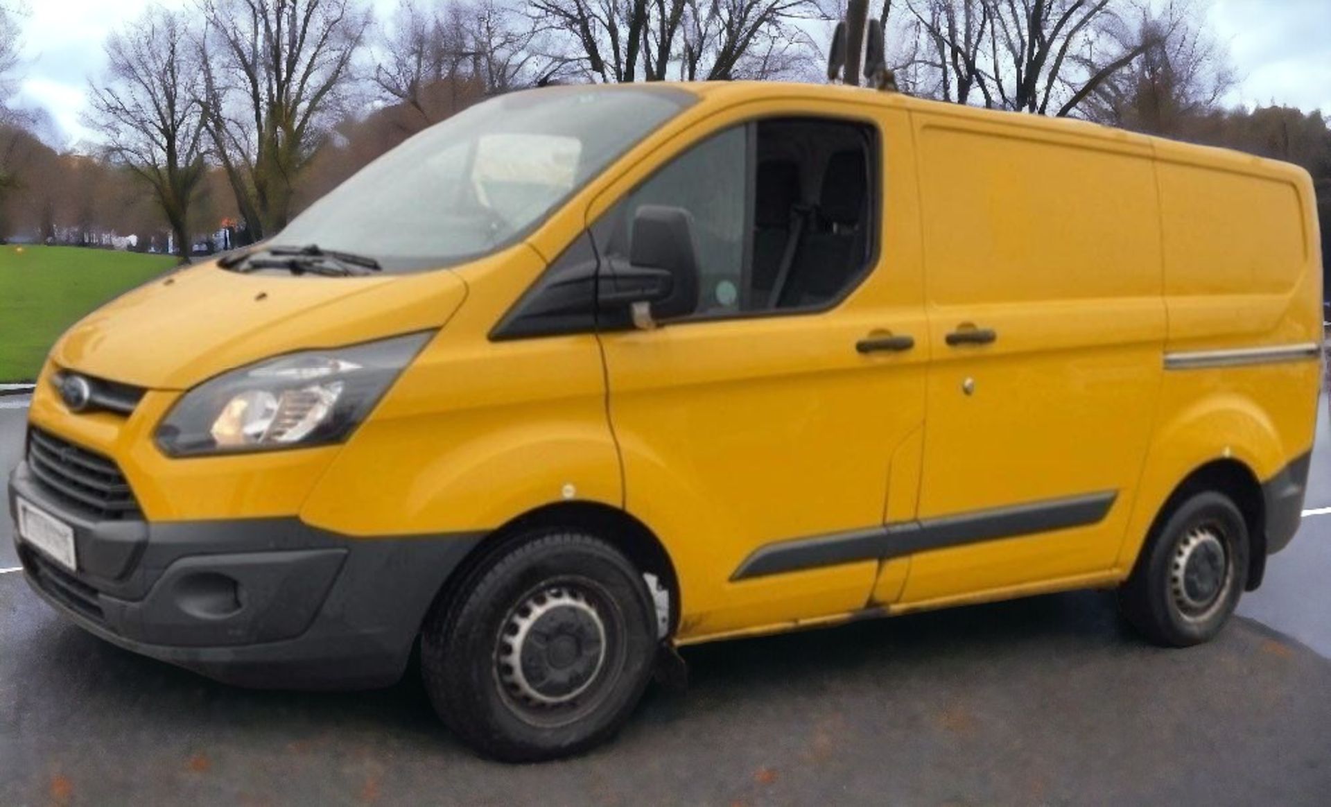 2015 FORD TRANSIT CUSTOM PANEL VAN - EXCEPTIONALLY MAINTAINED WORKHORSE - Image 8 of 14