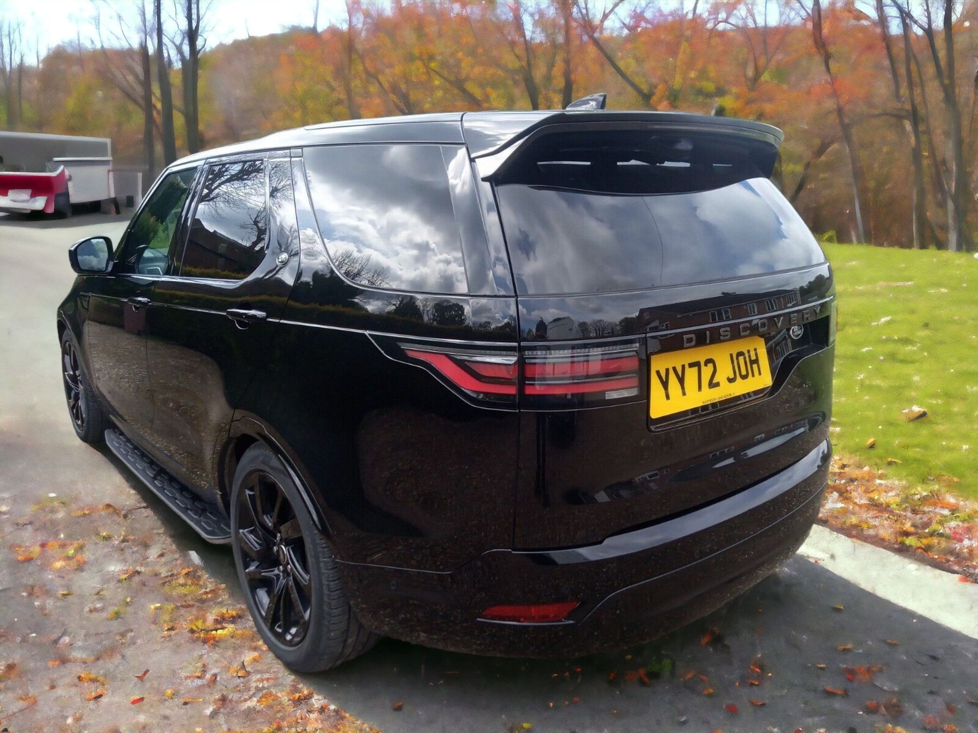 2022 LAND ROVER DISCOVERY R DYNAMIC HSE - YOUR ULTIMATE ADVENTURE PARTNER - Image 8 of 18