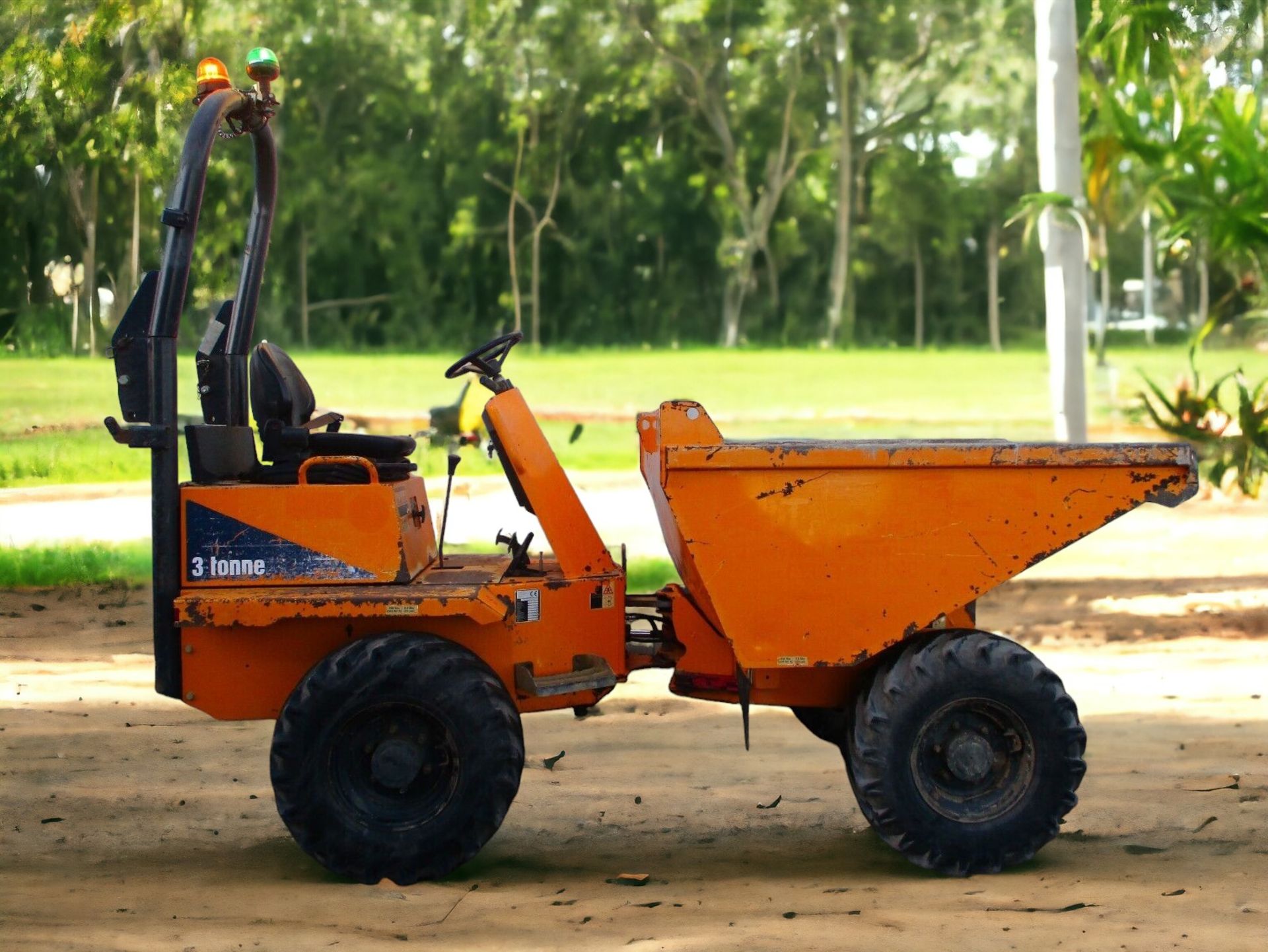 2016 THWAITES 3-TON DUMPER - READY TO TACKLE YOUR TOUGHEST JOBS - Bild 7 aus 9