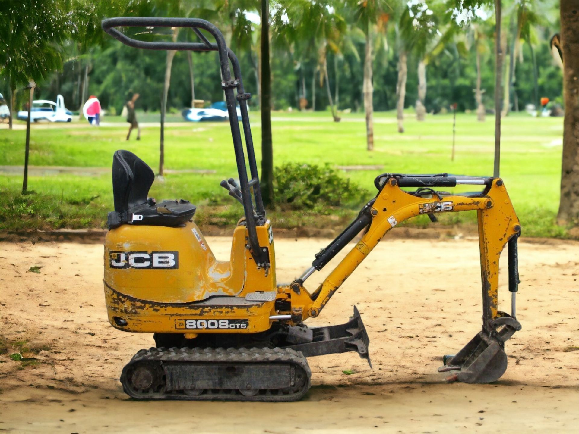 UNLOCK PRECISION AND POWER WITH THE JCB 8008 EXCAVATOR - Image 9 of 11