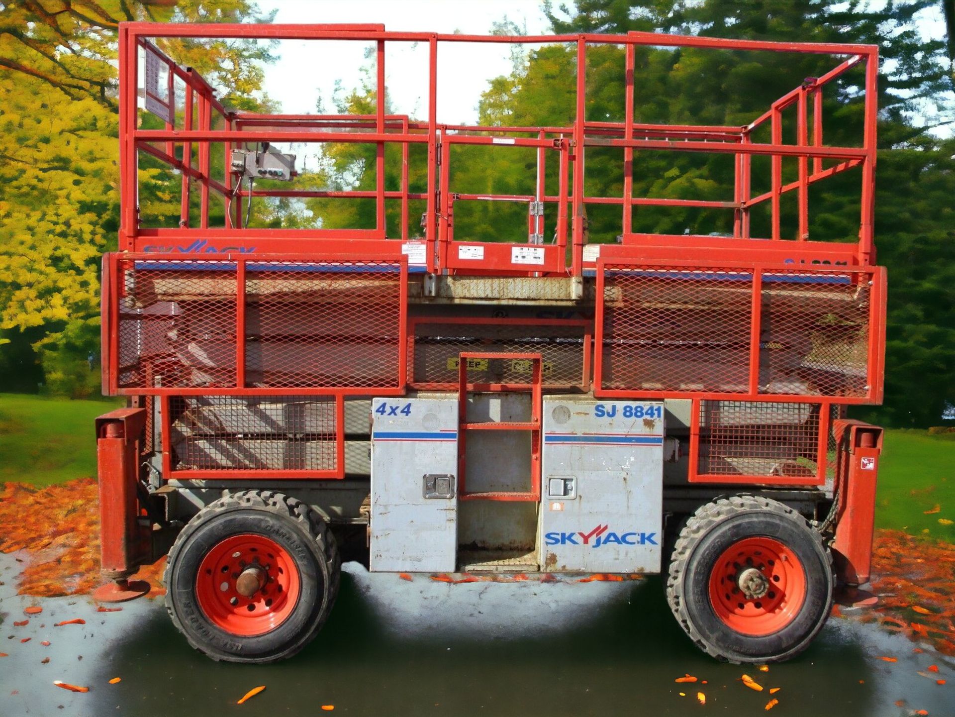 2007 ELEVATE YOUR PROJECTS WITH THE SKYJACK SJ8841 SCISSOR LIFT - Image 6 of 11