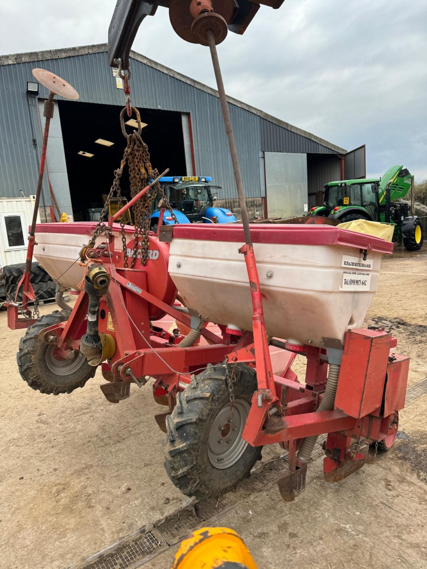 ACCORD OPTIMA 4 ROW MAIZE DRILL - Image 3 of 5