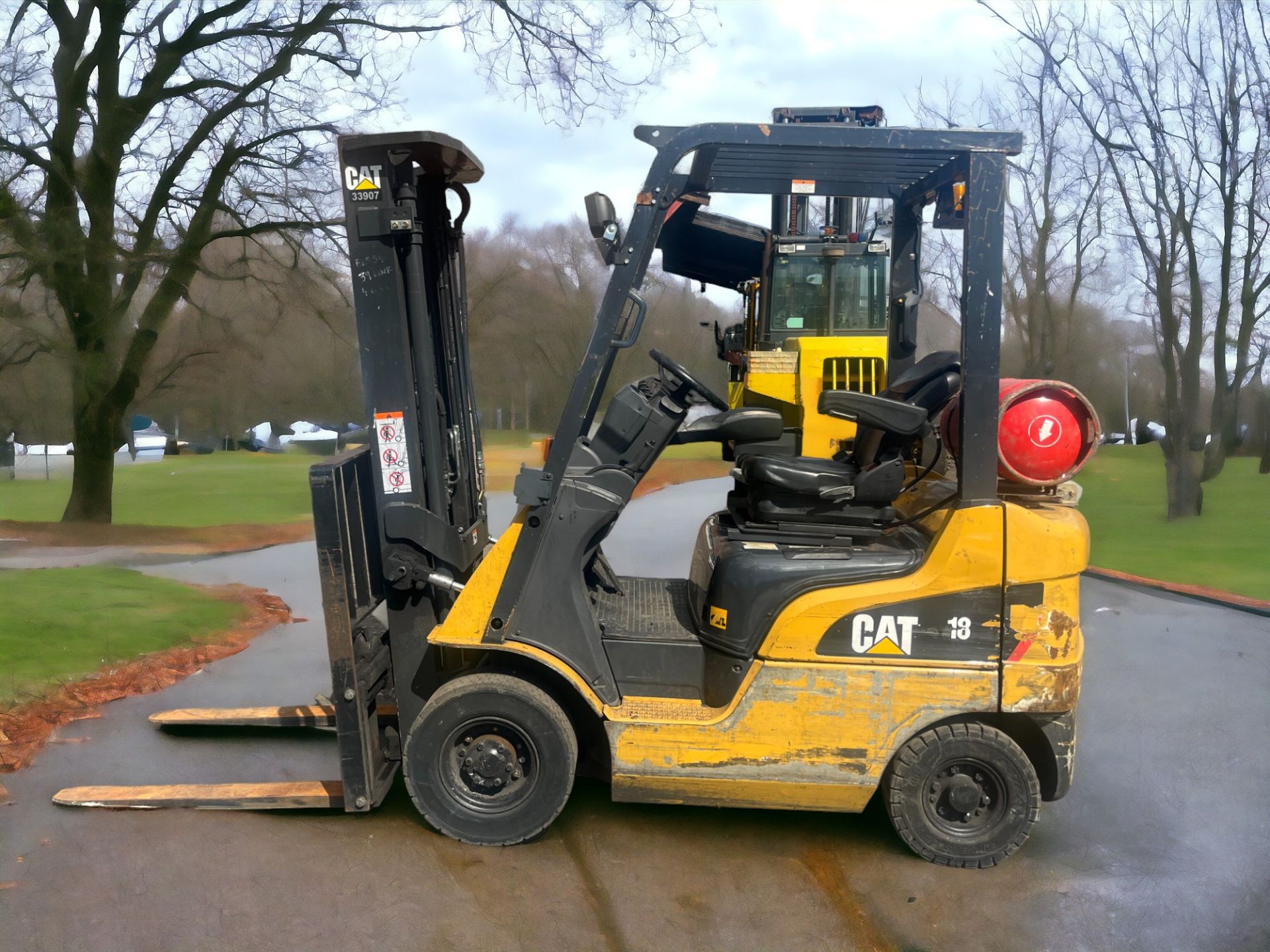 EXCEPTIONAL DEAL: 2019 CAT LIFT TRUCK GP18NT - LOW HOURS, HIGH PERFORMANCE!