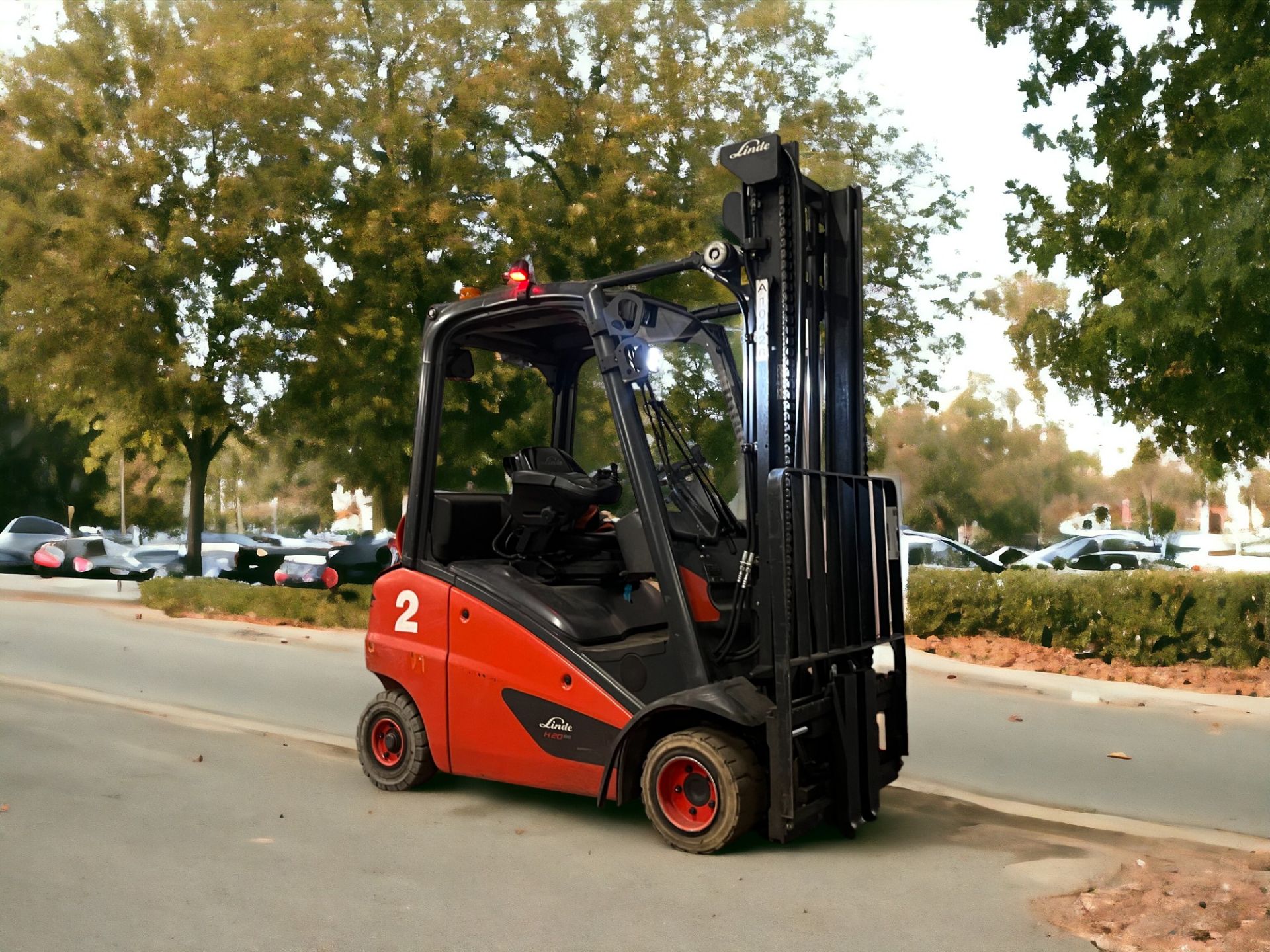 LINDE LPG FORKLIFT - MODEL H20T-01 (2017) - Image 5 of 7