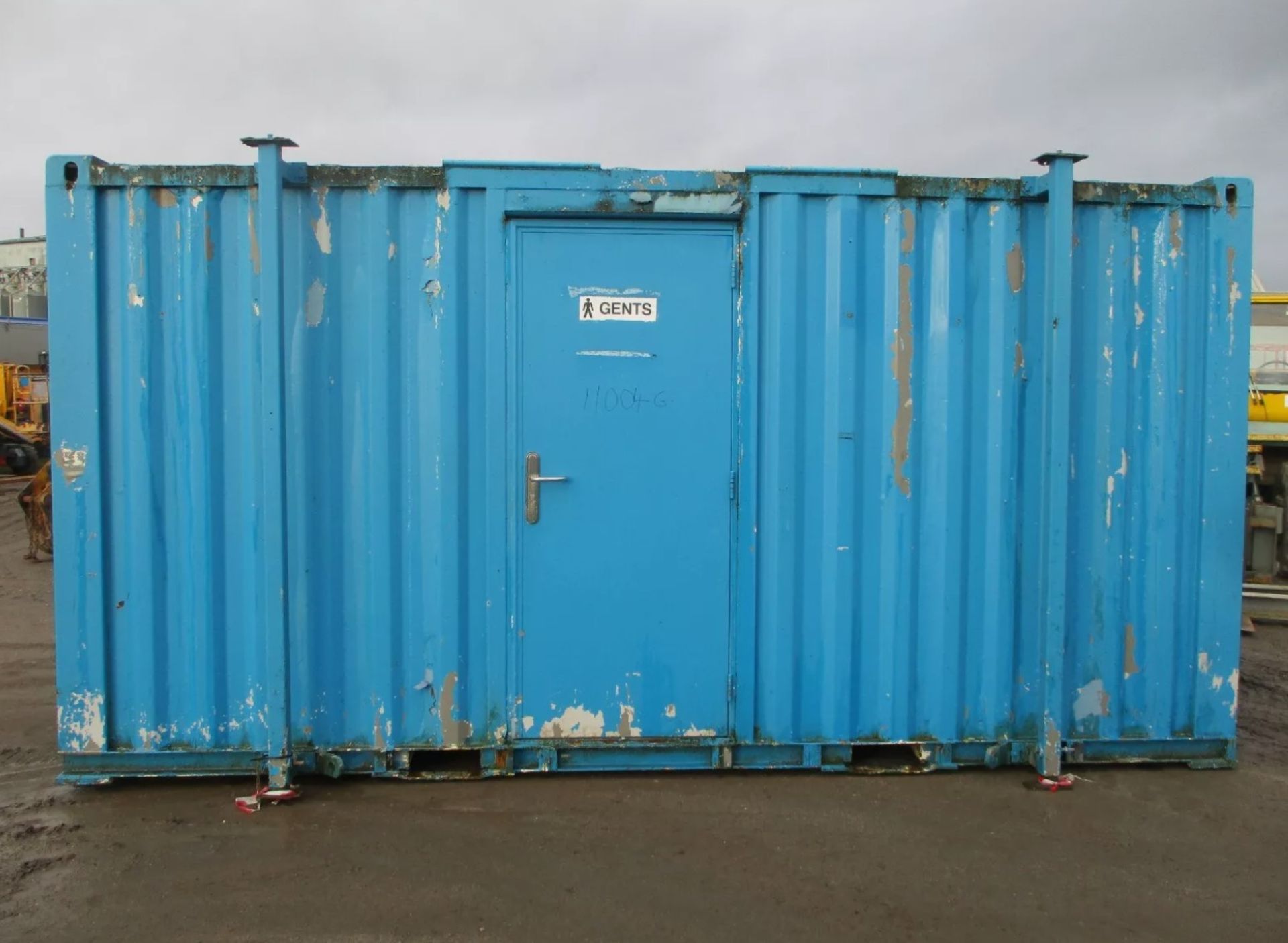 SHIPPING CONTAINER TOILET BLOCK: YOUR COMPLETE PORTABLE SANITATION SOLUTION