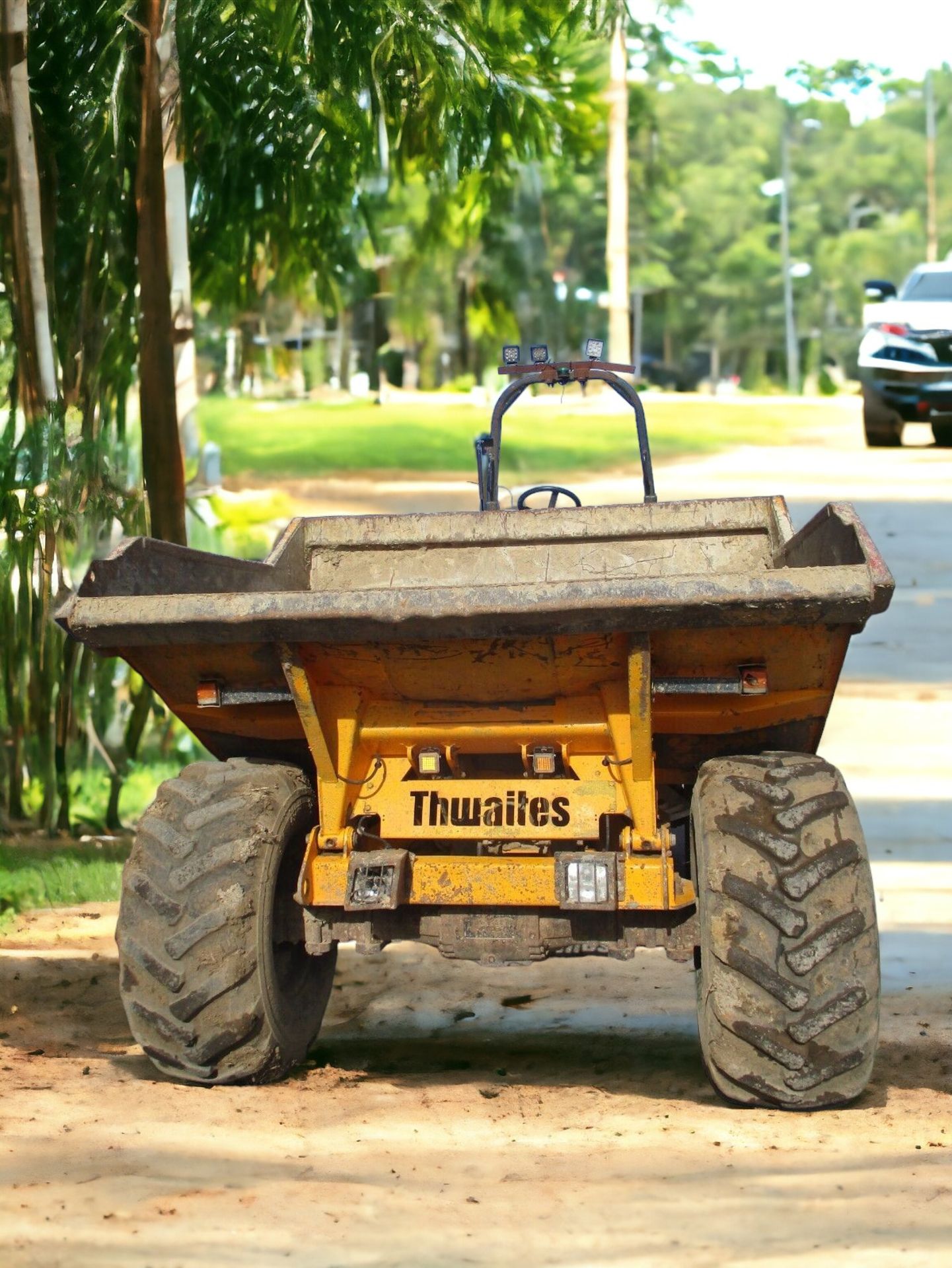 POWERFUL AND RELIABLE 2009 THWAITES 9-TON DUMPER - Bild 3 aus 12