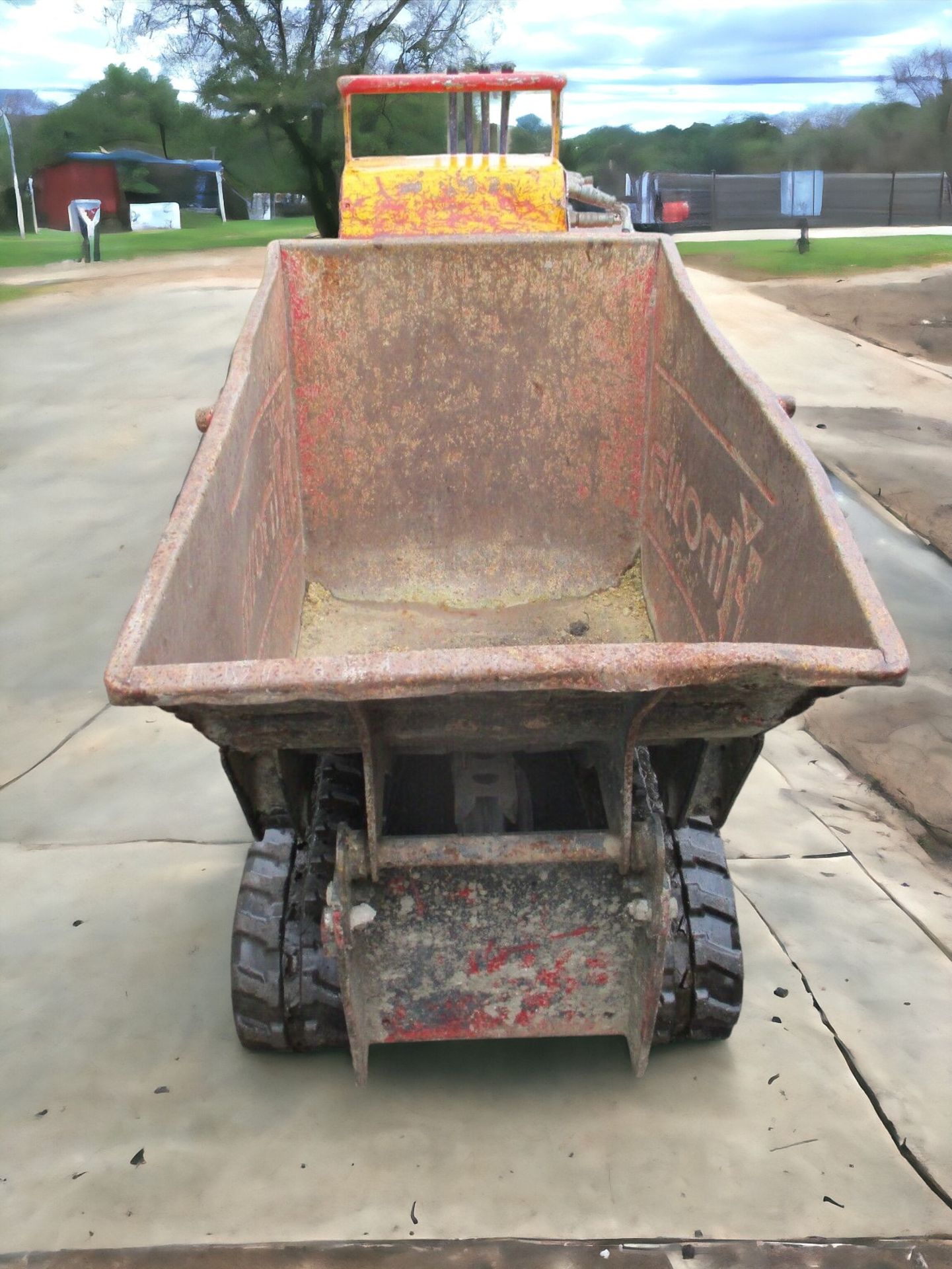 INOWA TRACKED DUMPER - Image 6 of 11