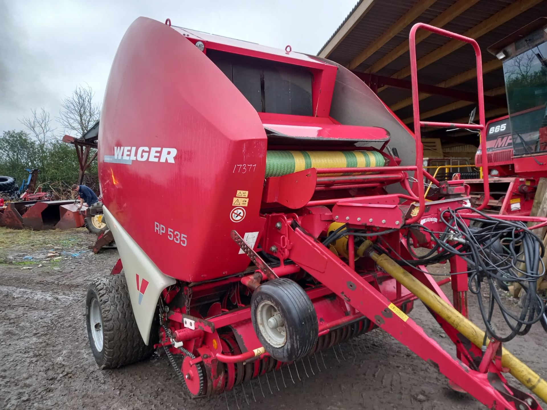 >>>SPECIAL CLEARANCE<<< (2007) WELGER RP535 ROUND BALER - Image 2 of 5