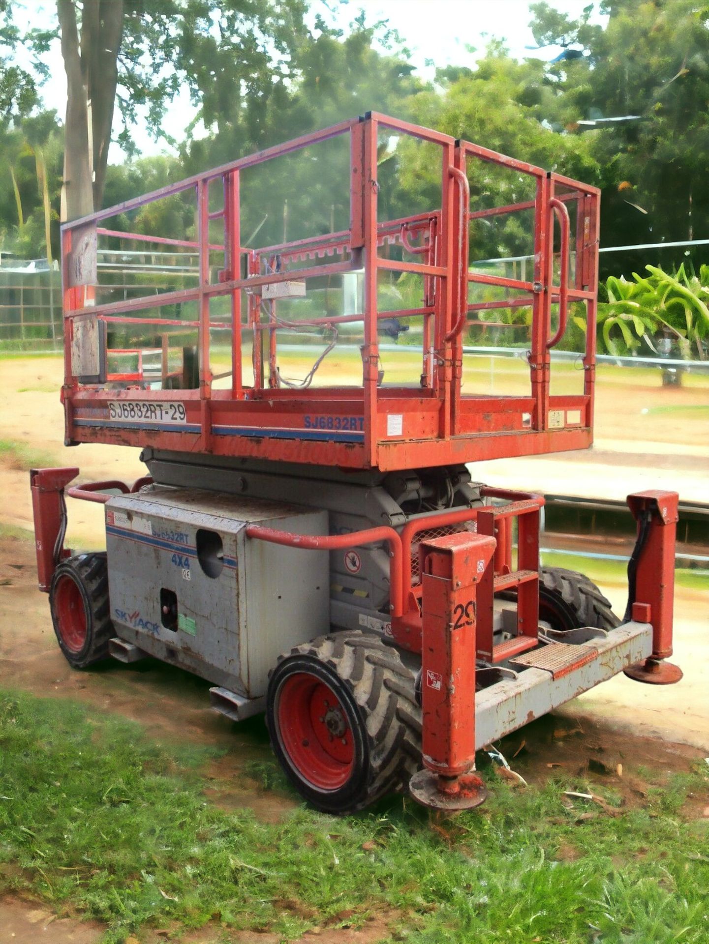 ELEVATE YOUR OPERATIONS WITH THE SKYJACK SJ6832 SCISSOR LIFT - Image 10 of 12