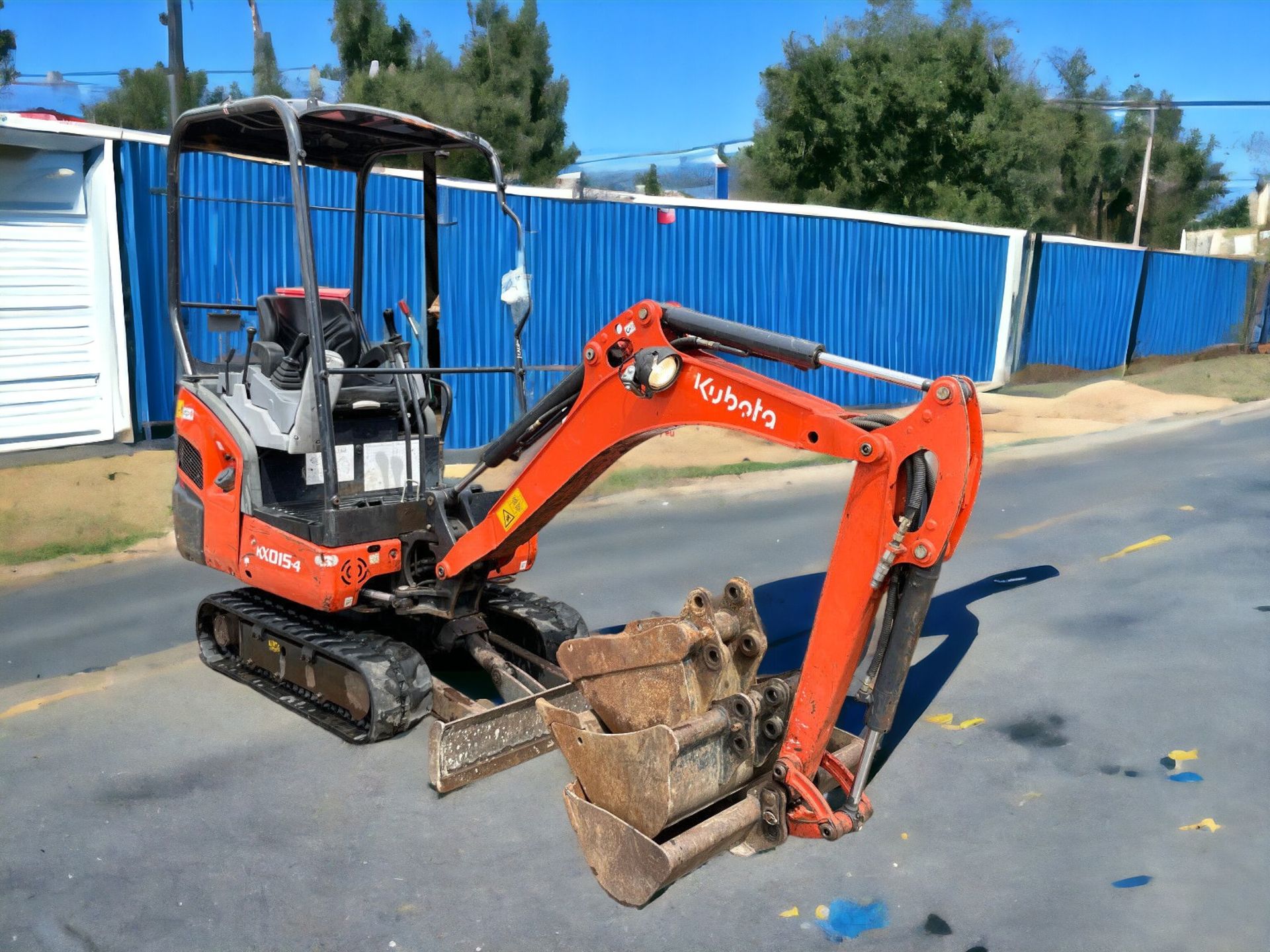 VERSATILE PERFORMANCE: 2017 KUBOTA KX015-4 MINI EXCAVATOR - LOW HOURS, RELIABLE EFFICIENCY