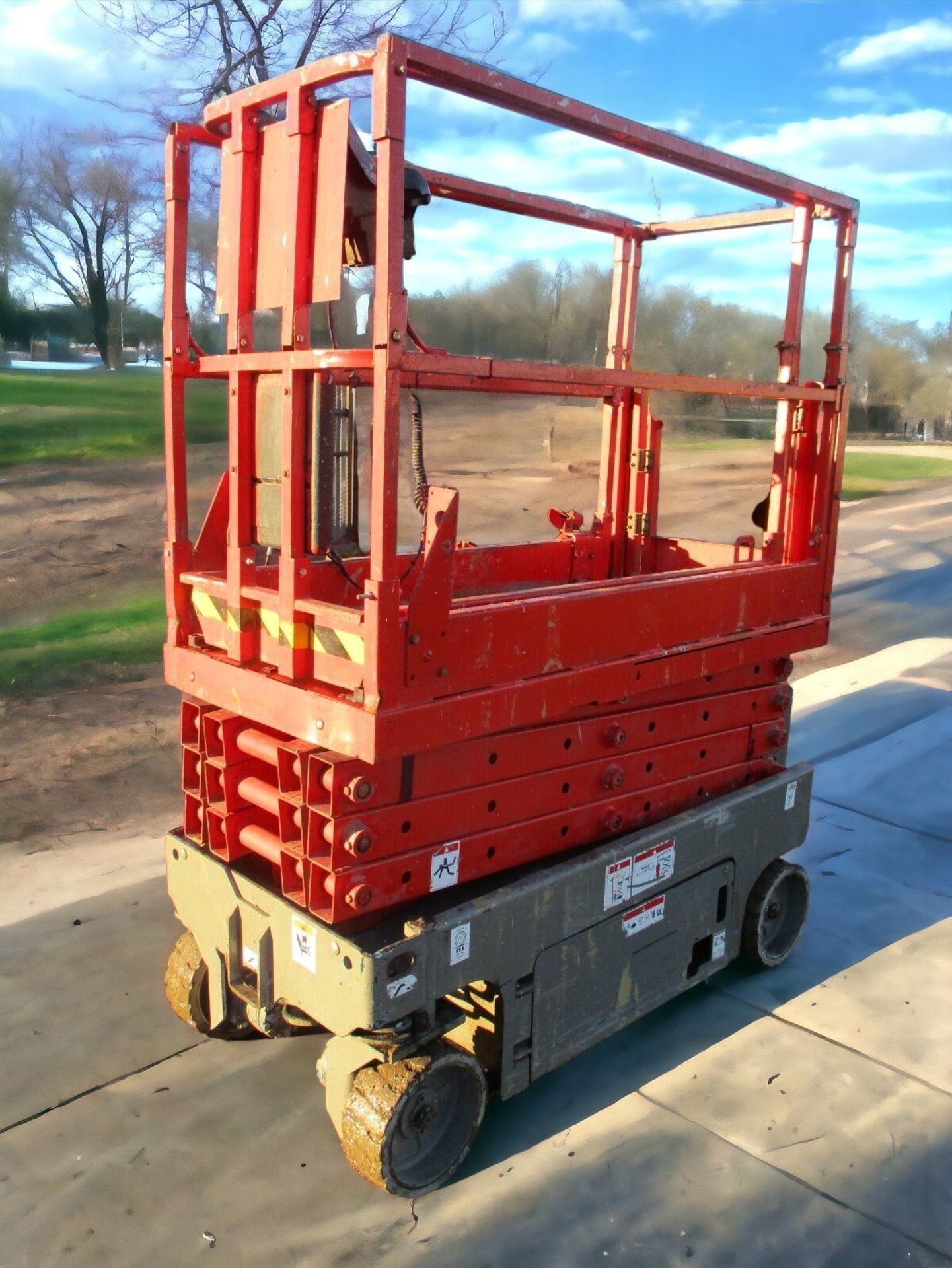 GENIE GS 1932 CHERRY PICKER - Image 6 of 10